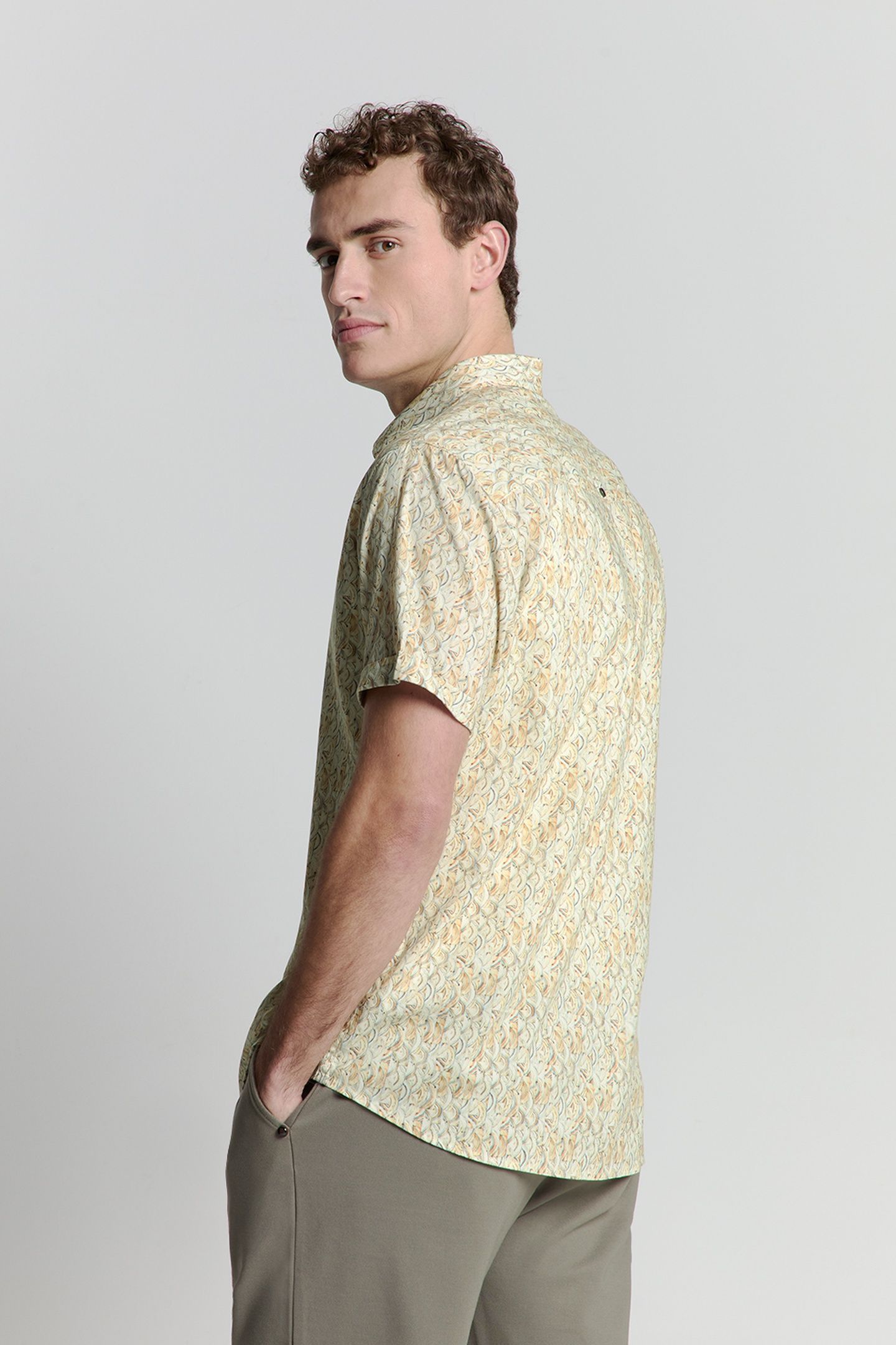 SHIRT SHORT SLEEVE ALLOVER PRINTED YELLOW 3