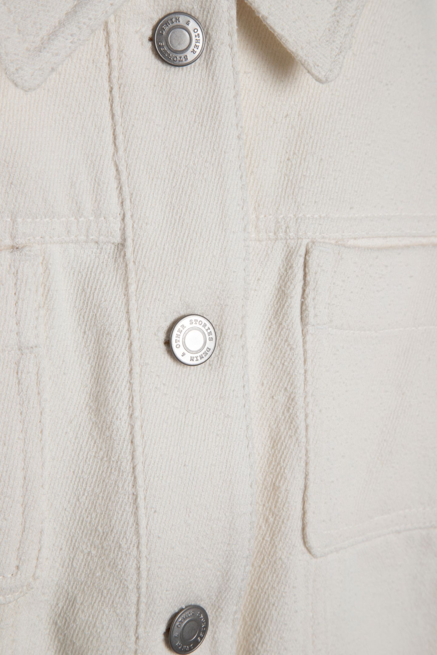 AKELA JACKET WHITE 5