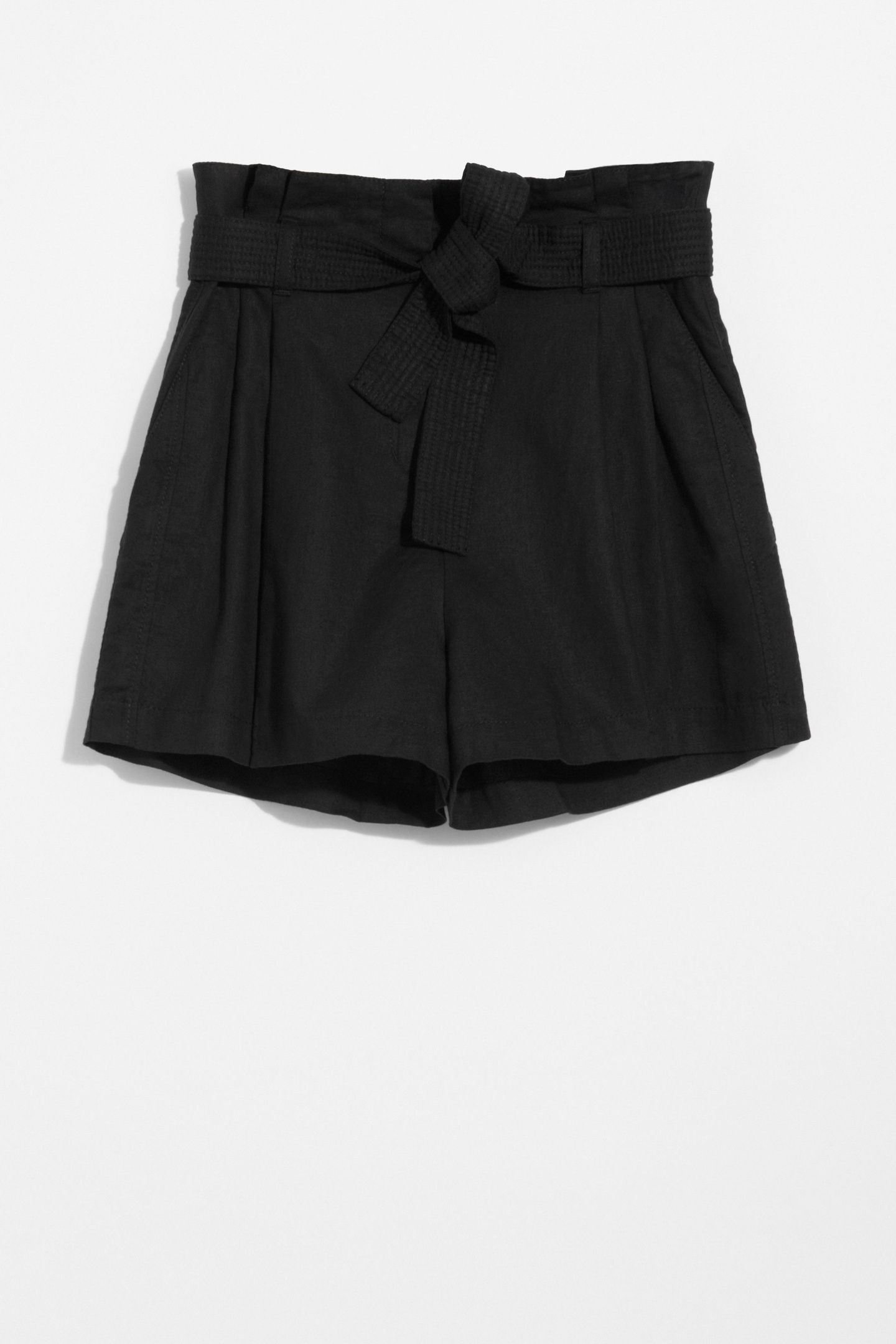 AKI LINEN SHORTS BLACK 3
