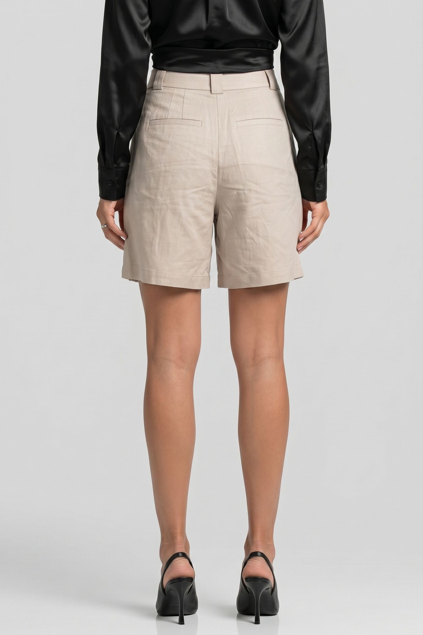 CECIL SHORTS BEIGE 2