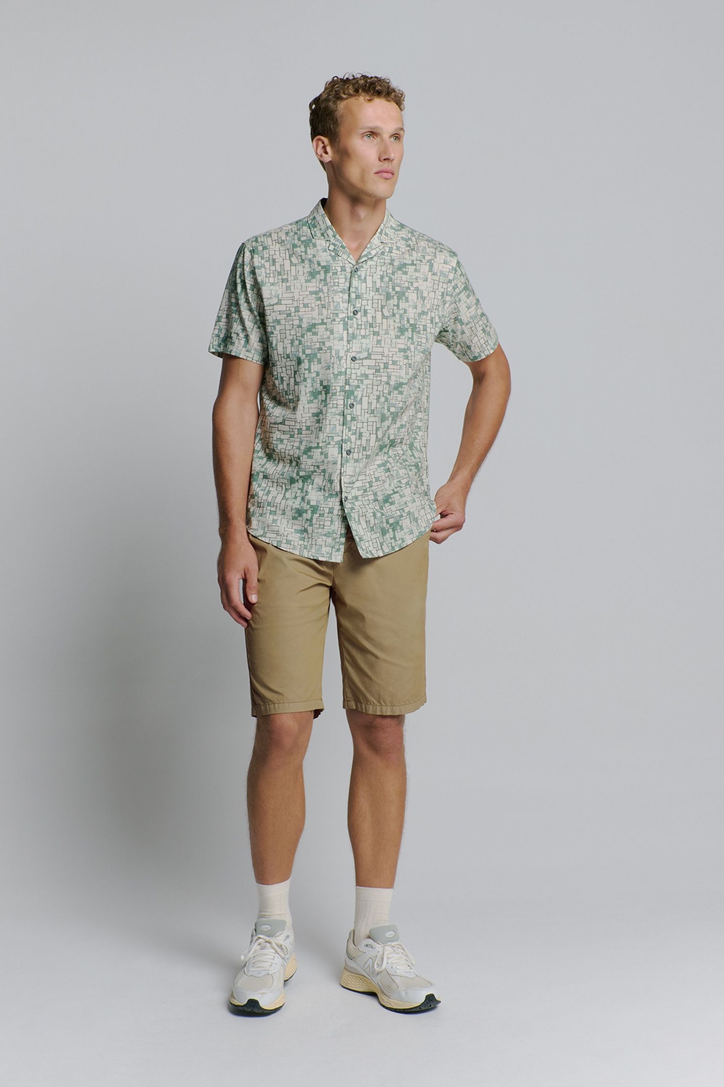 SHORT CHINO GARMENT DYED LIGHT WEIGHT STRETCH KHAKI 3