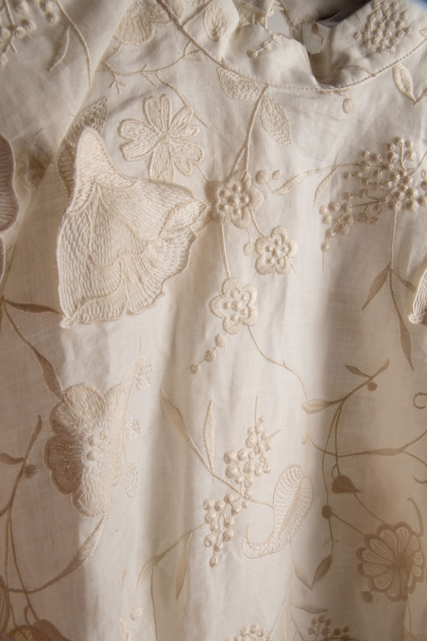 TARA BLOUSE WHITE 5