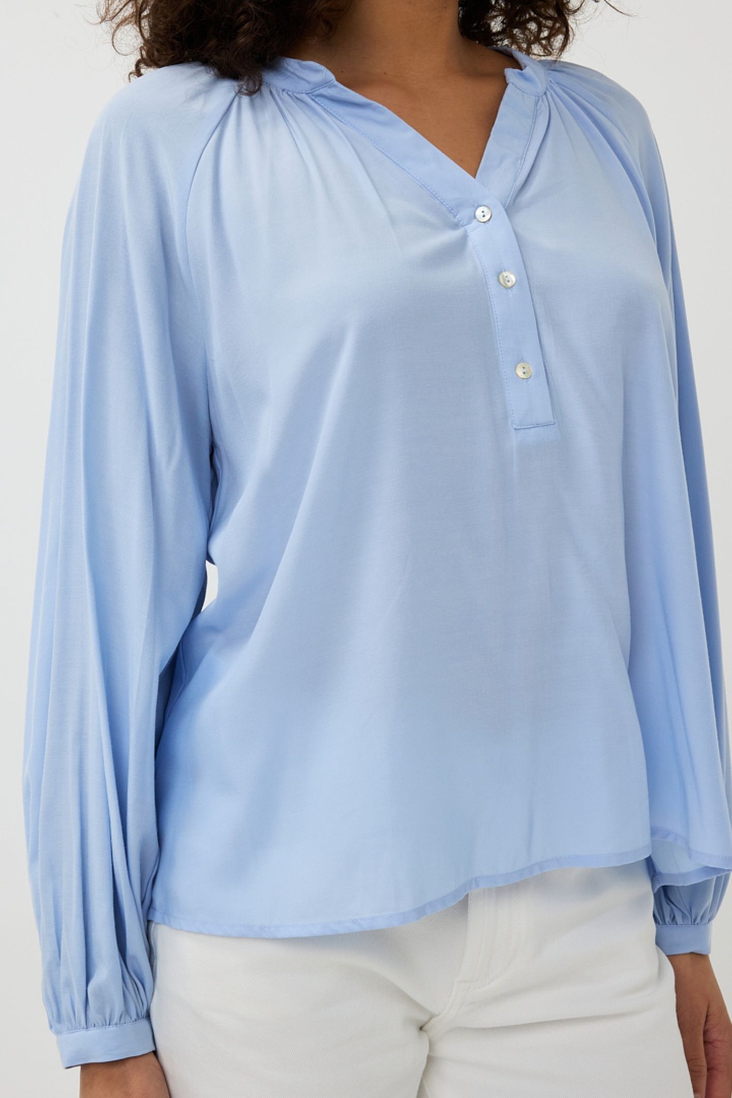 BLOUSE R-NECK RAGLAN SKY BLUE 2