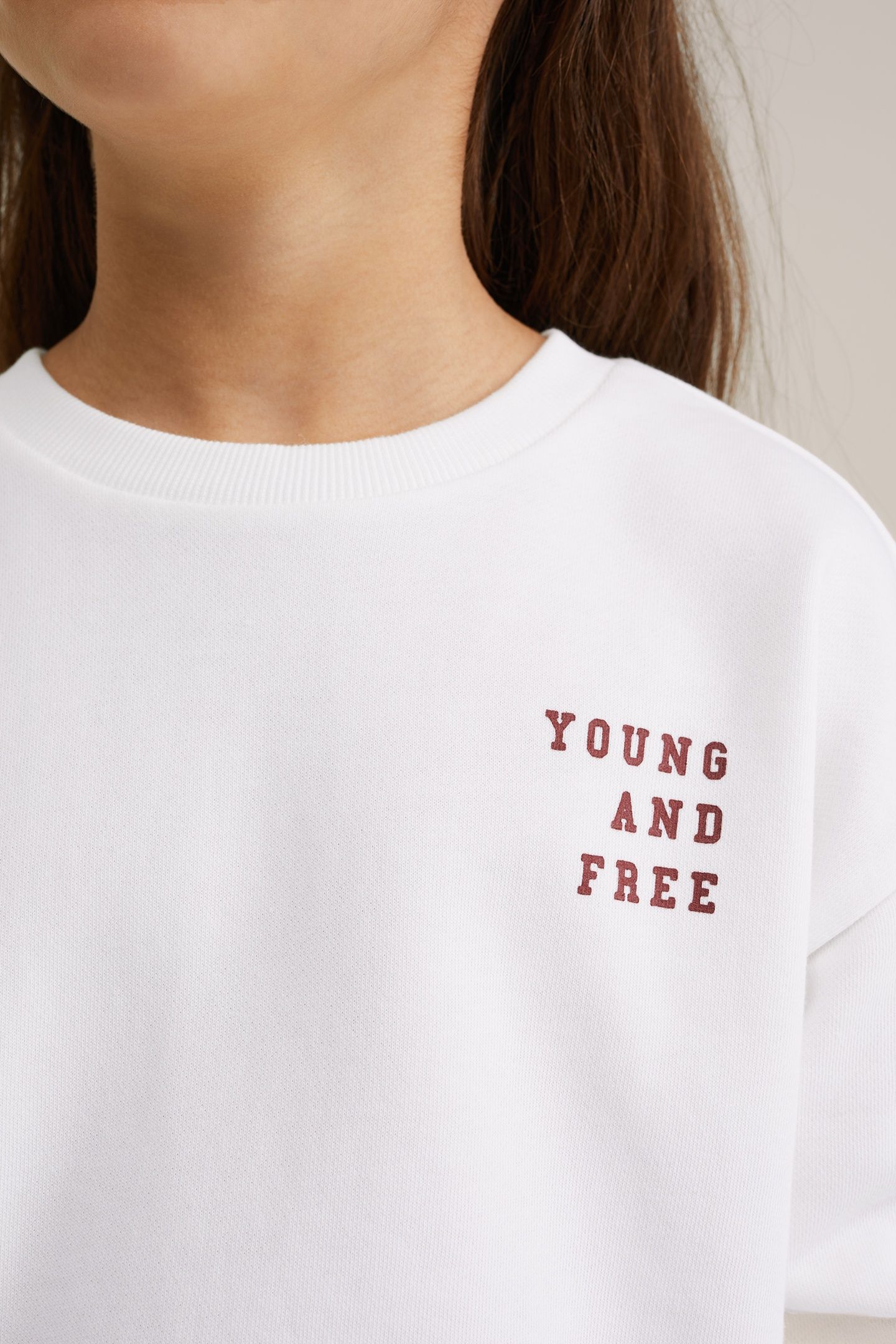 SWEATER WHITE 2