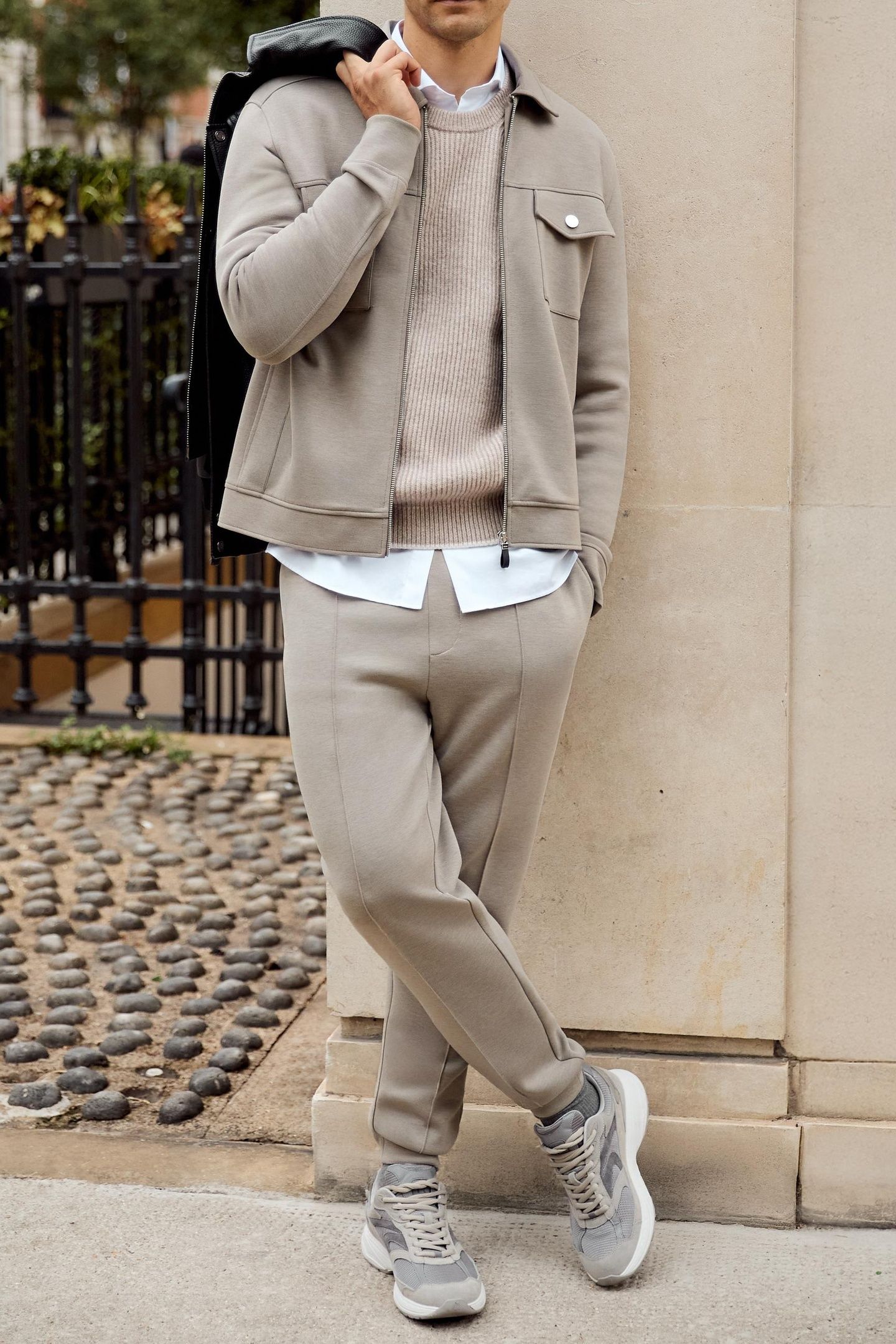 INTERLOCK DRAWSTRING JOGGER TAUPE 8