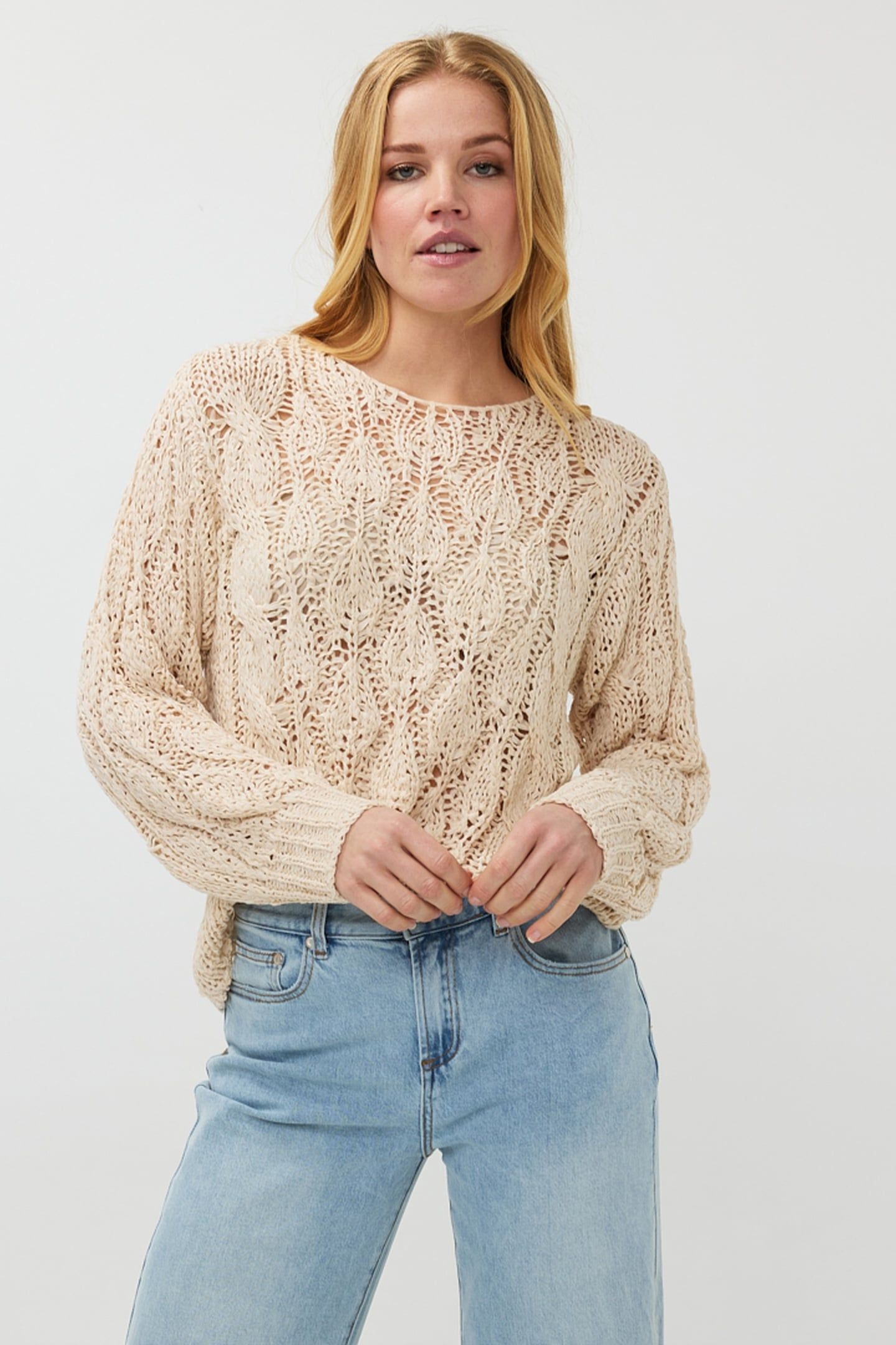 SWEATER CABLE TAPE YARN SAND 1