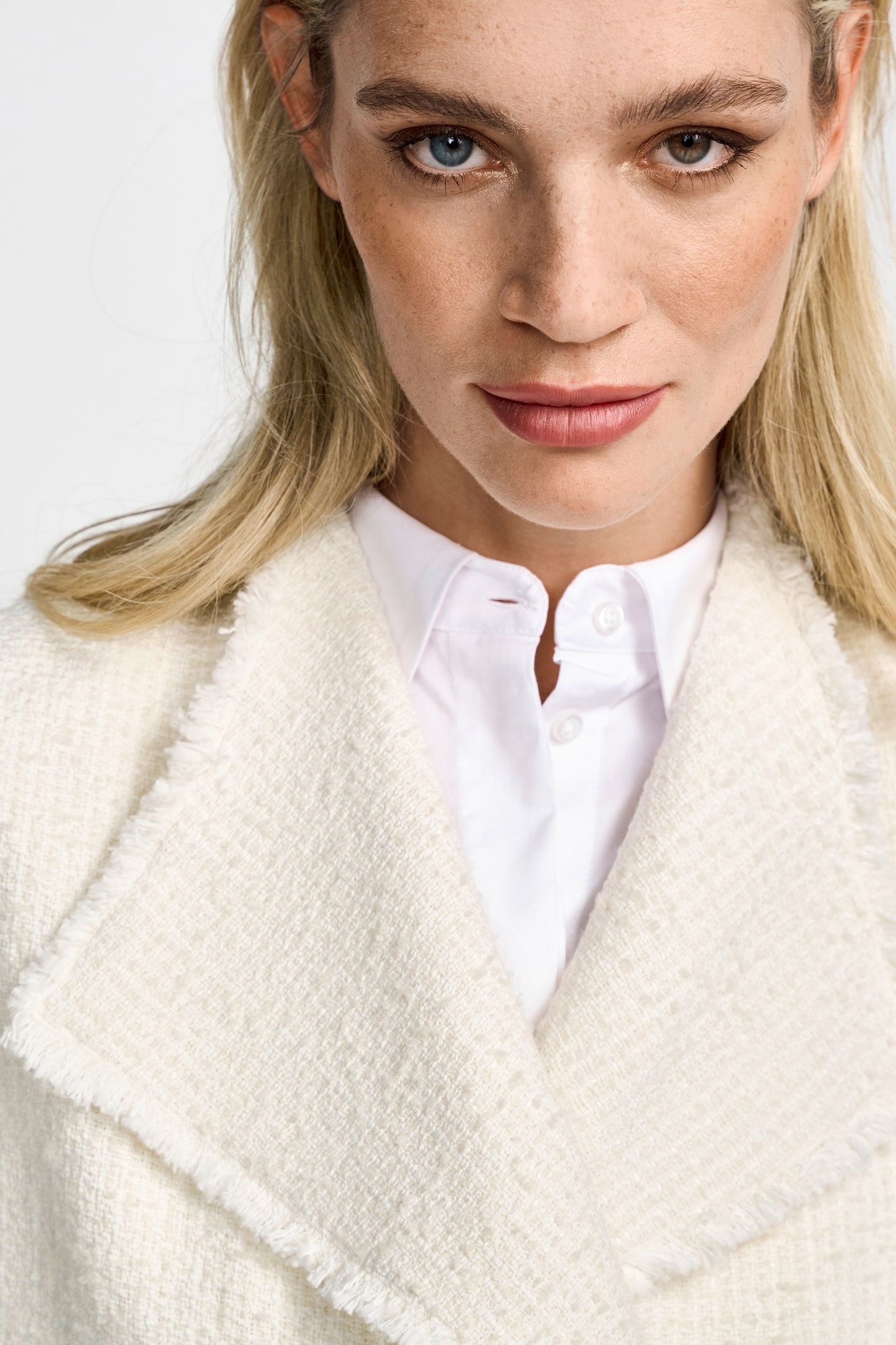 BOUCLE WAISTCOAT OVERSIZED PEARL WHITE 5