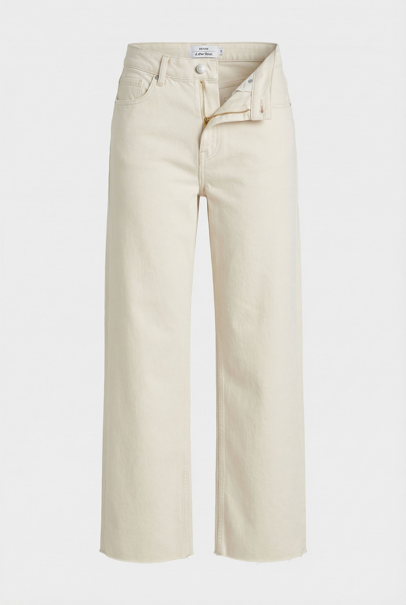 STRAIGHT CUT WHITE 2