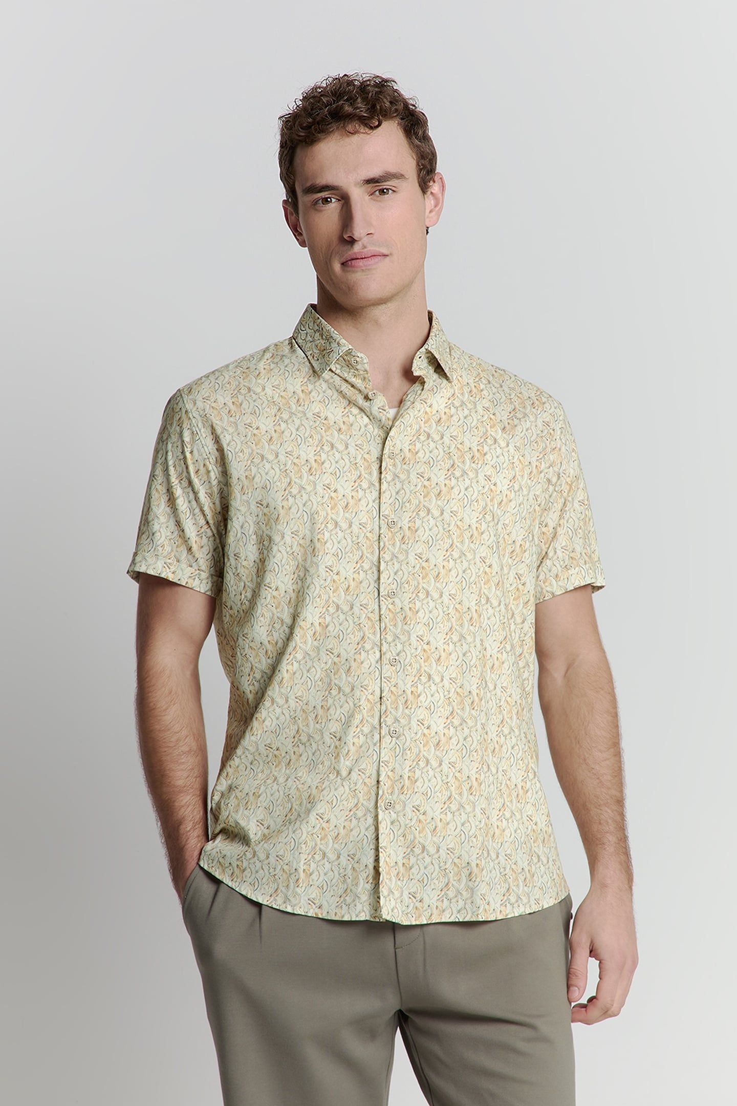 SHIRT SHORT SLEEVE ALLOVER PRINTED YELLOW 1