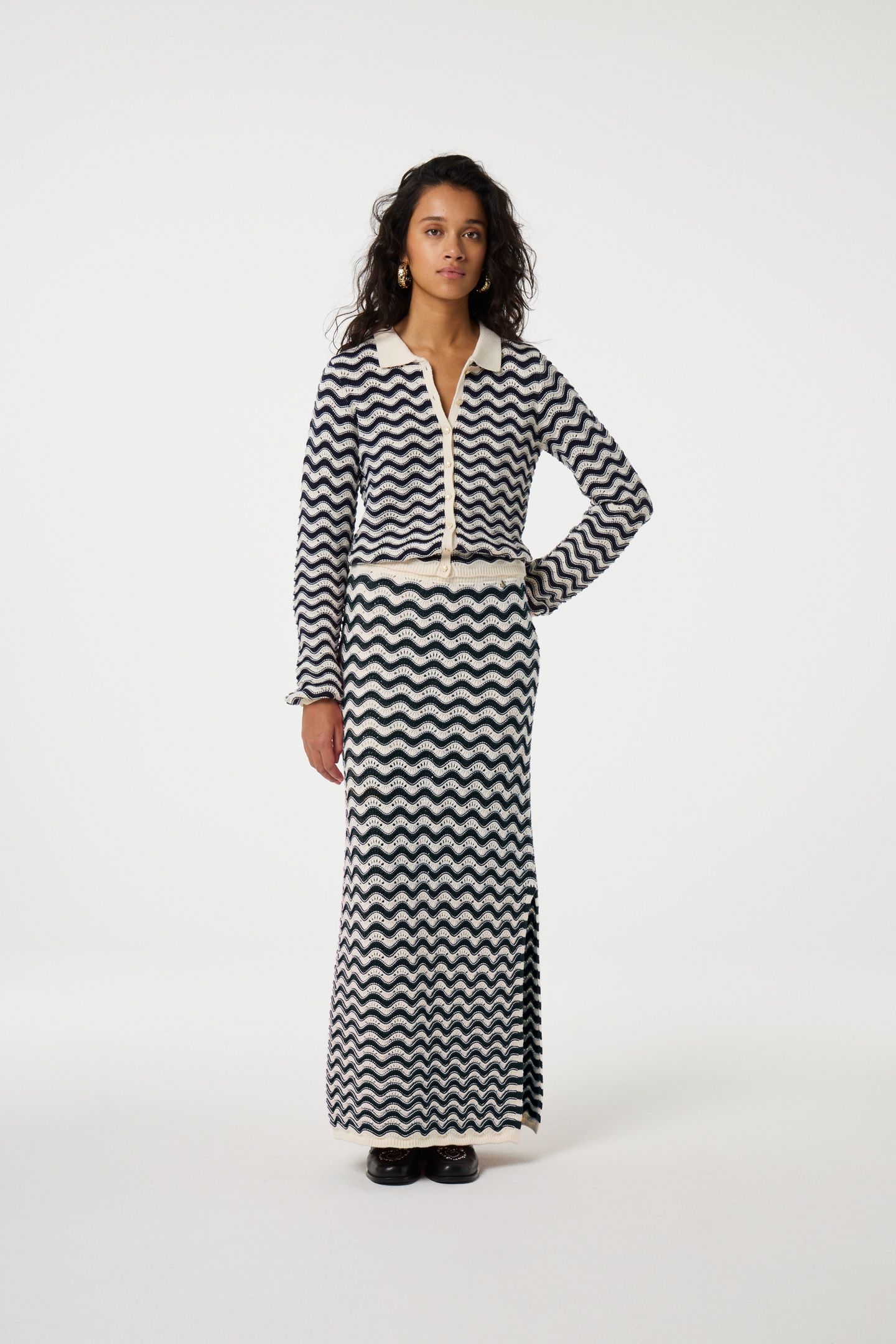 CARO CROCHET CARDIGAN LONG SLEEVE AFTER MIDNIGHT BLUE 2