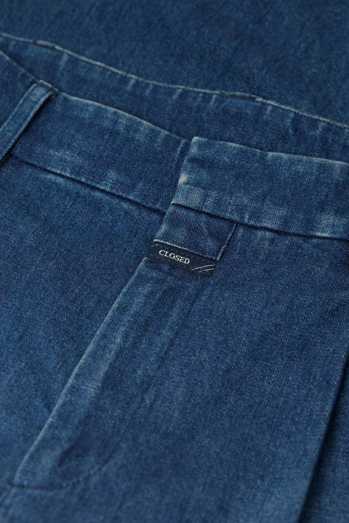 BLOMBERG WIDE DARK BLUE 3