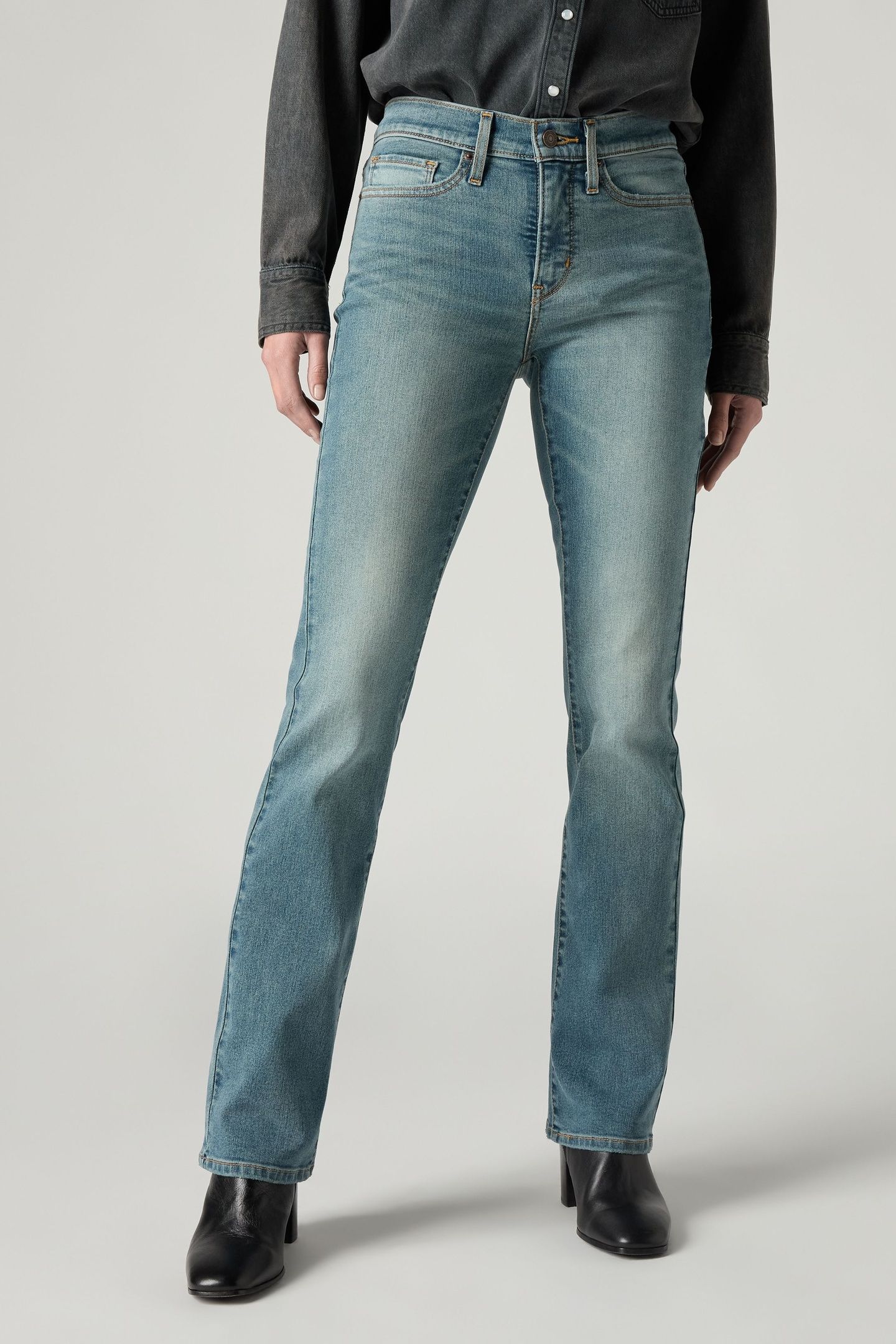 315™ SHAPING BOOTCUT JEANS 5