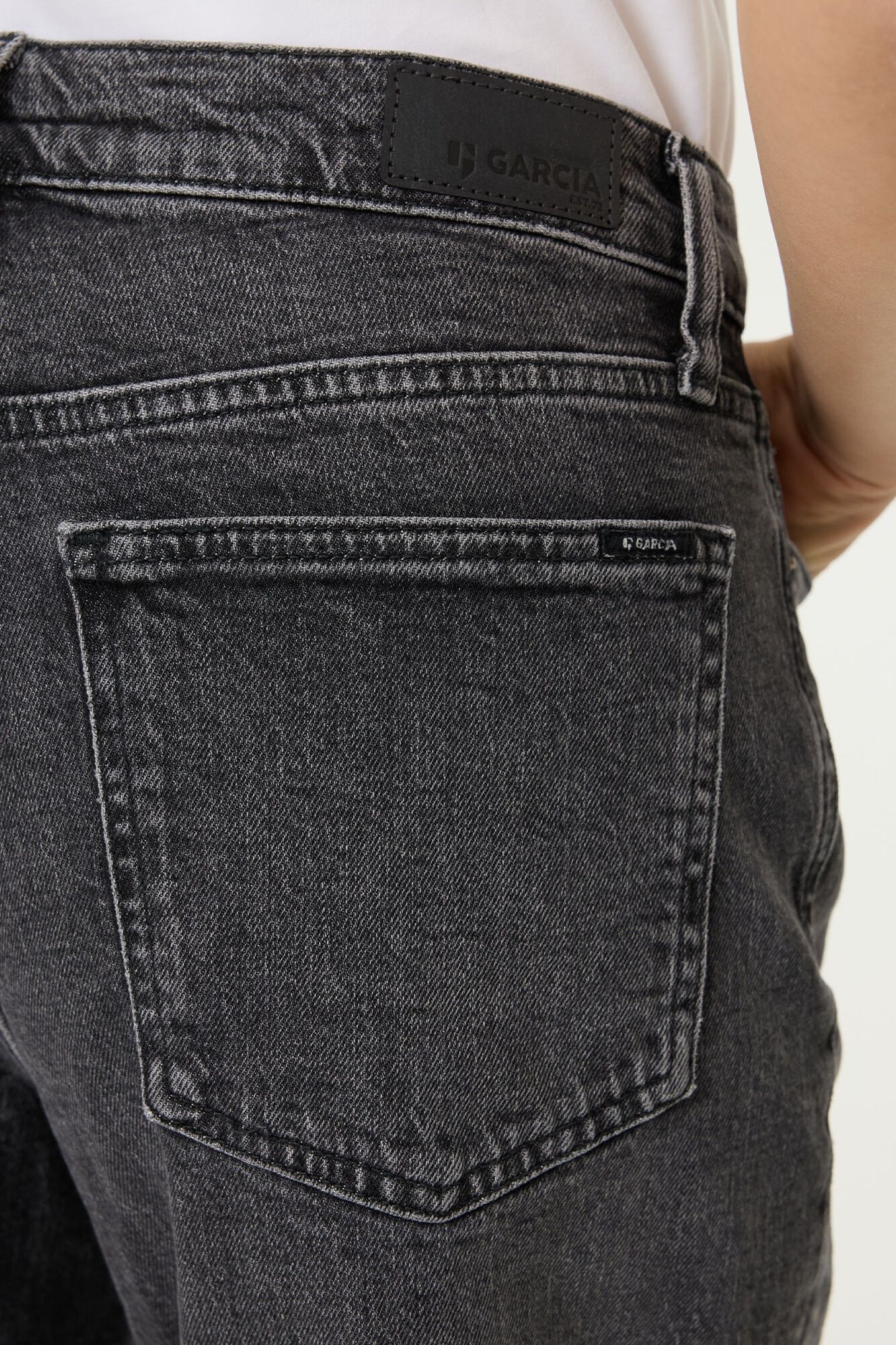 CHYLA PANTS DENIM DARK USED 5