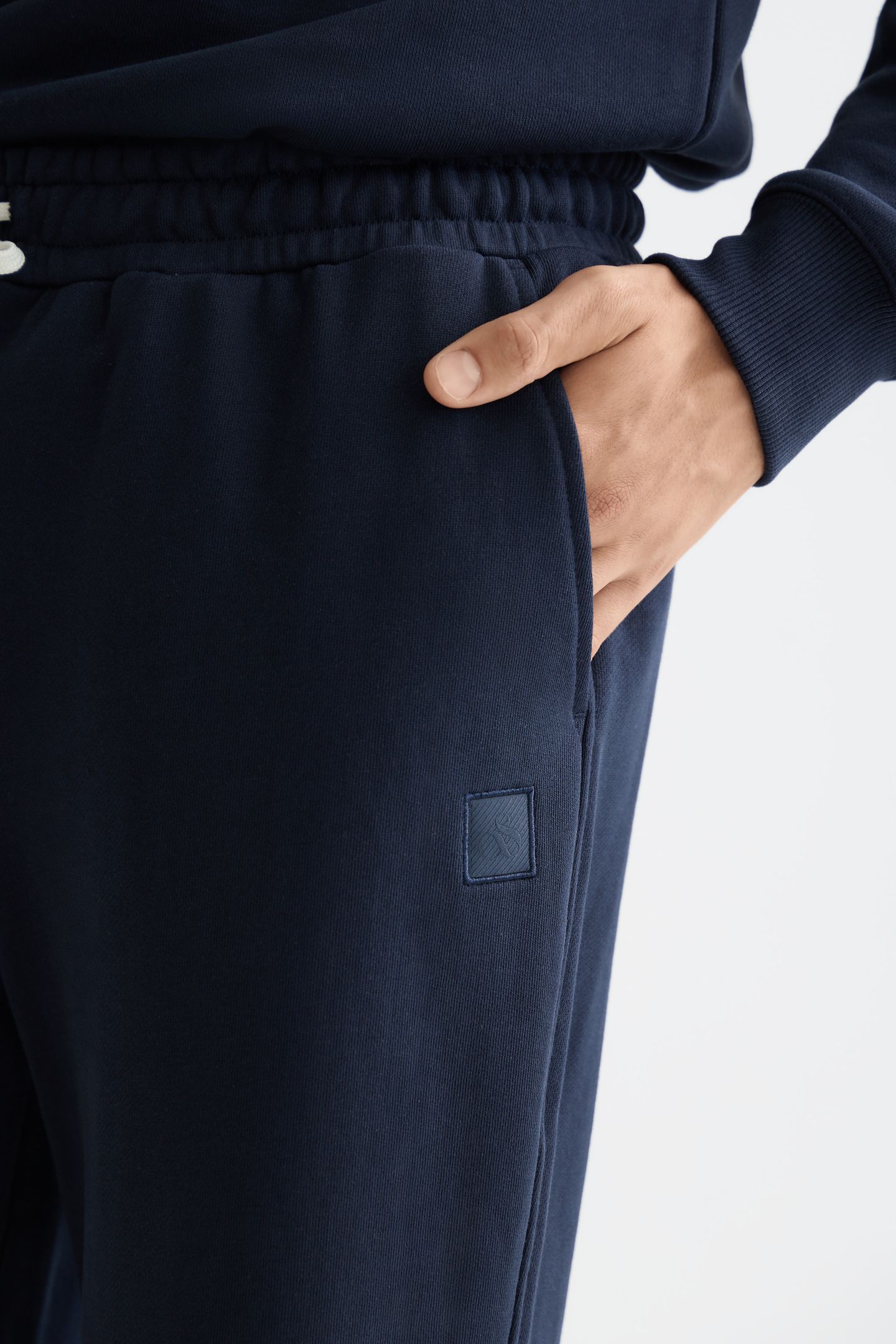 CORE - LOGO SWEATPANT NIGHT 4