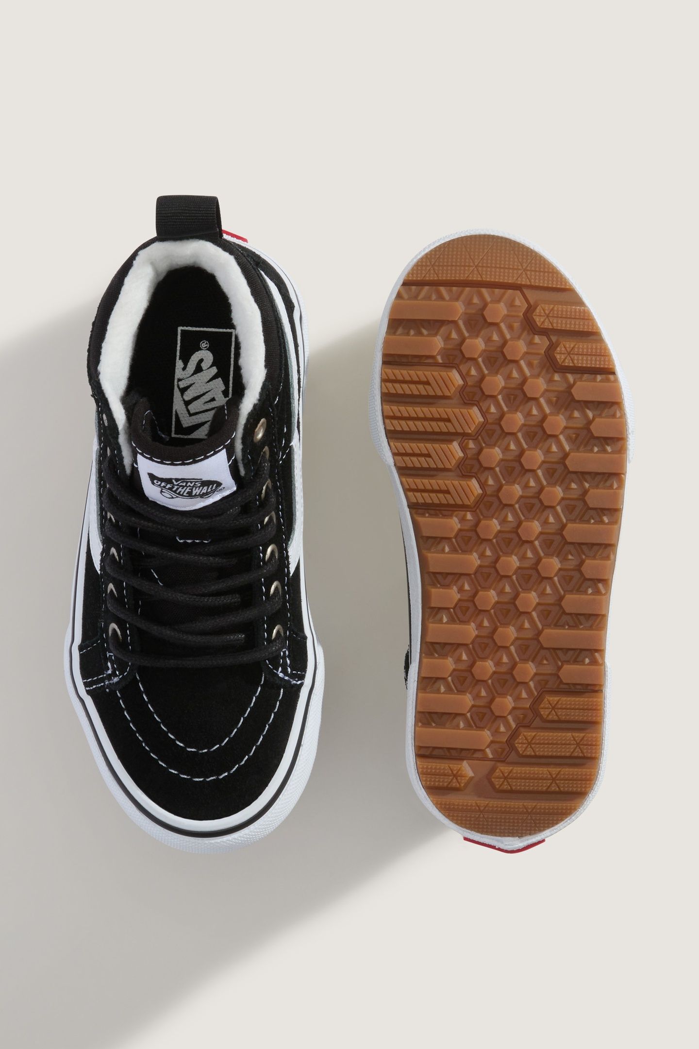 YOUTH UNISEX SK8-HI INSULATED BLACK/WHITE 5
