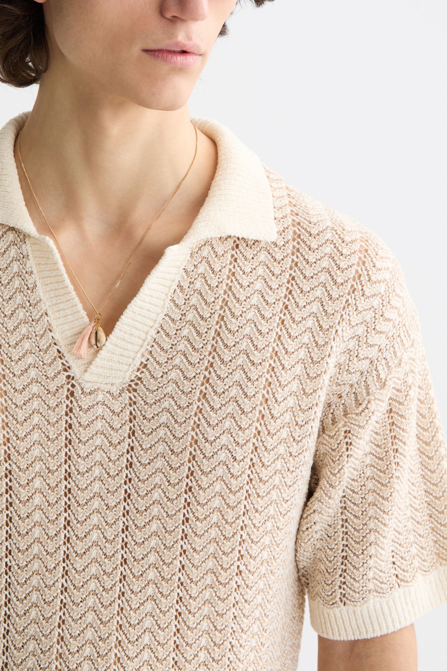 OPEN STRUCTURED KNITTED V-NECK POLO EGGNOG 6