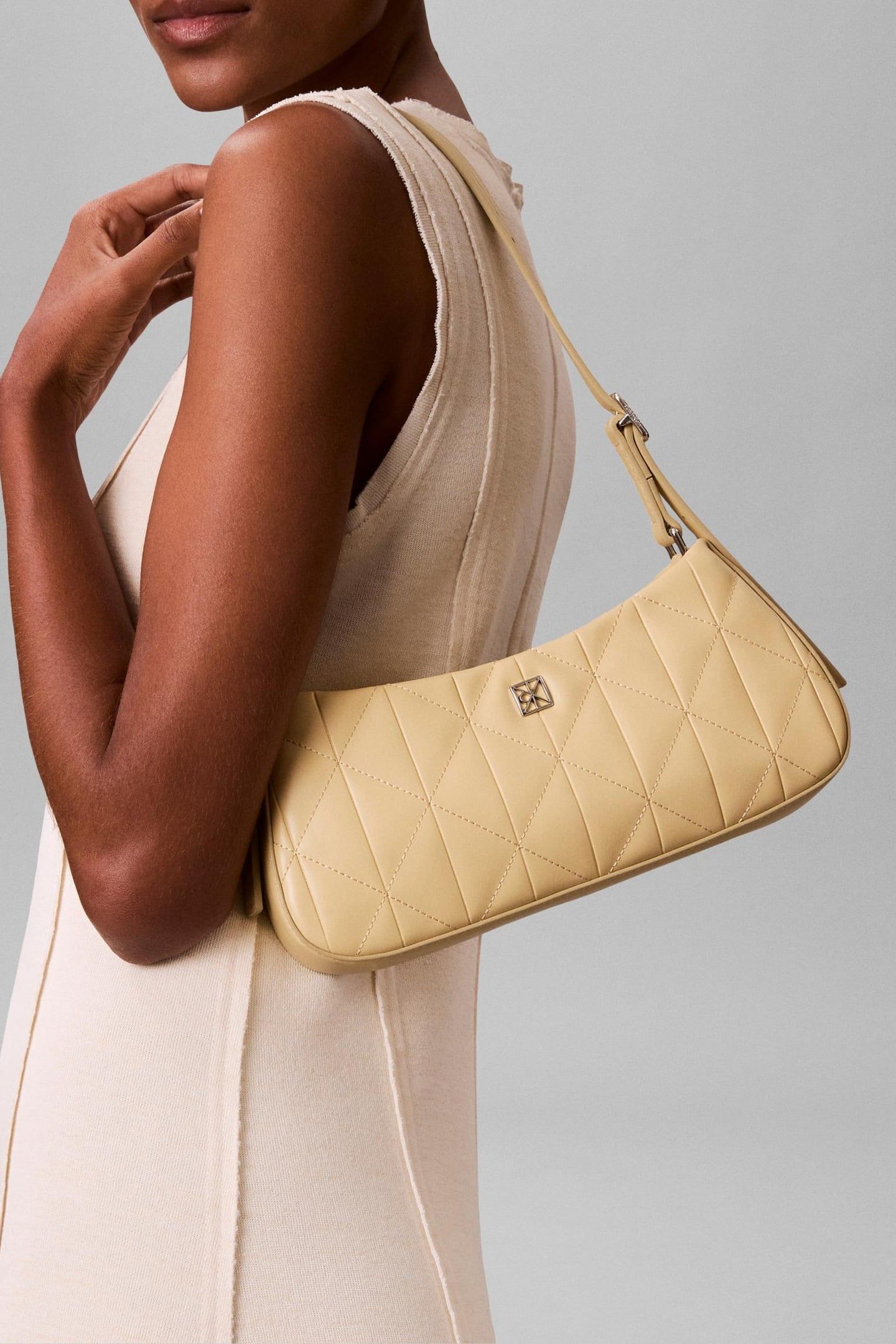 QUILTED SMALL SHOULDER BAG PARSNIP 1