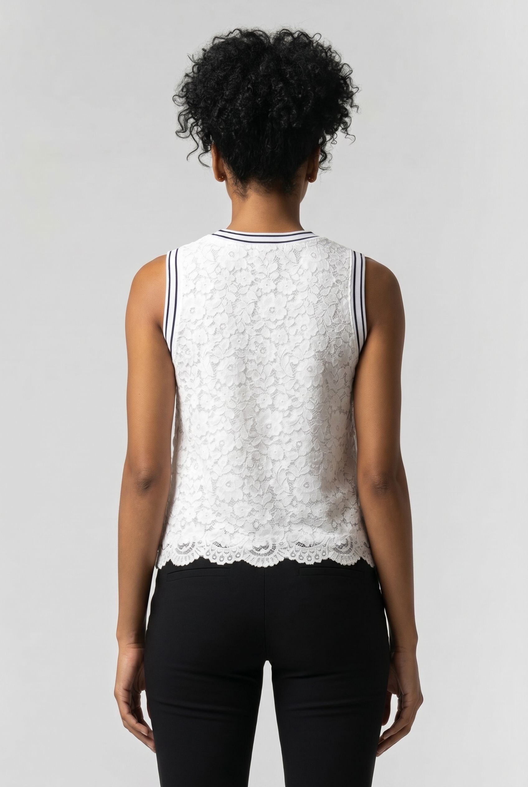 LACE TOP WHITE 2