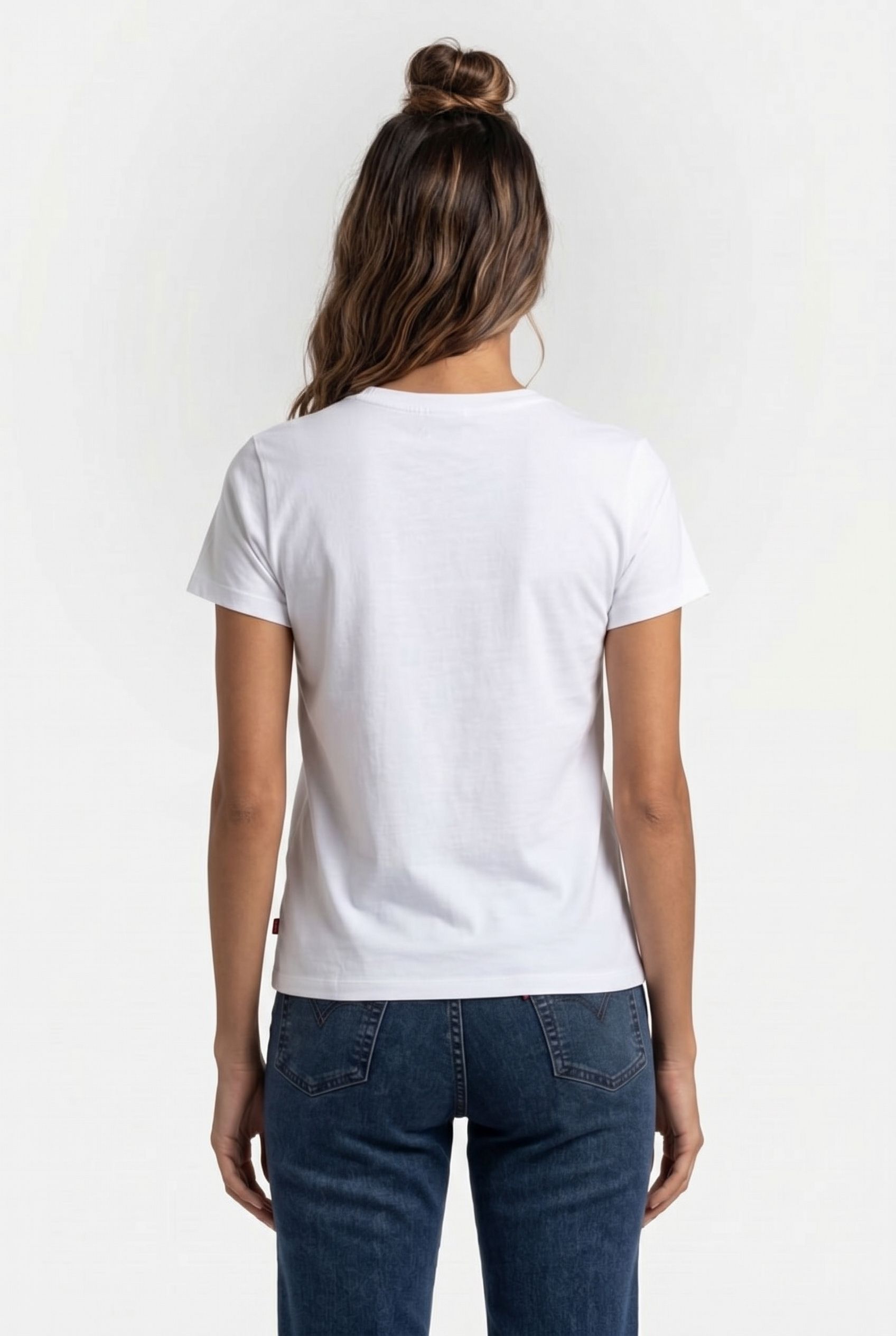 LSE THE PERFECT TEE GRAPHIC TEES POSTER 2
