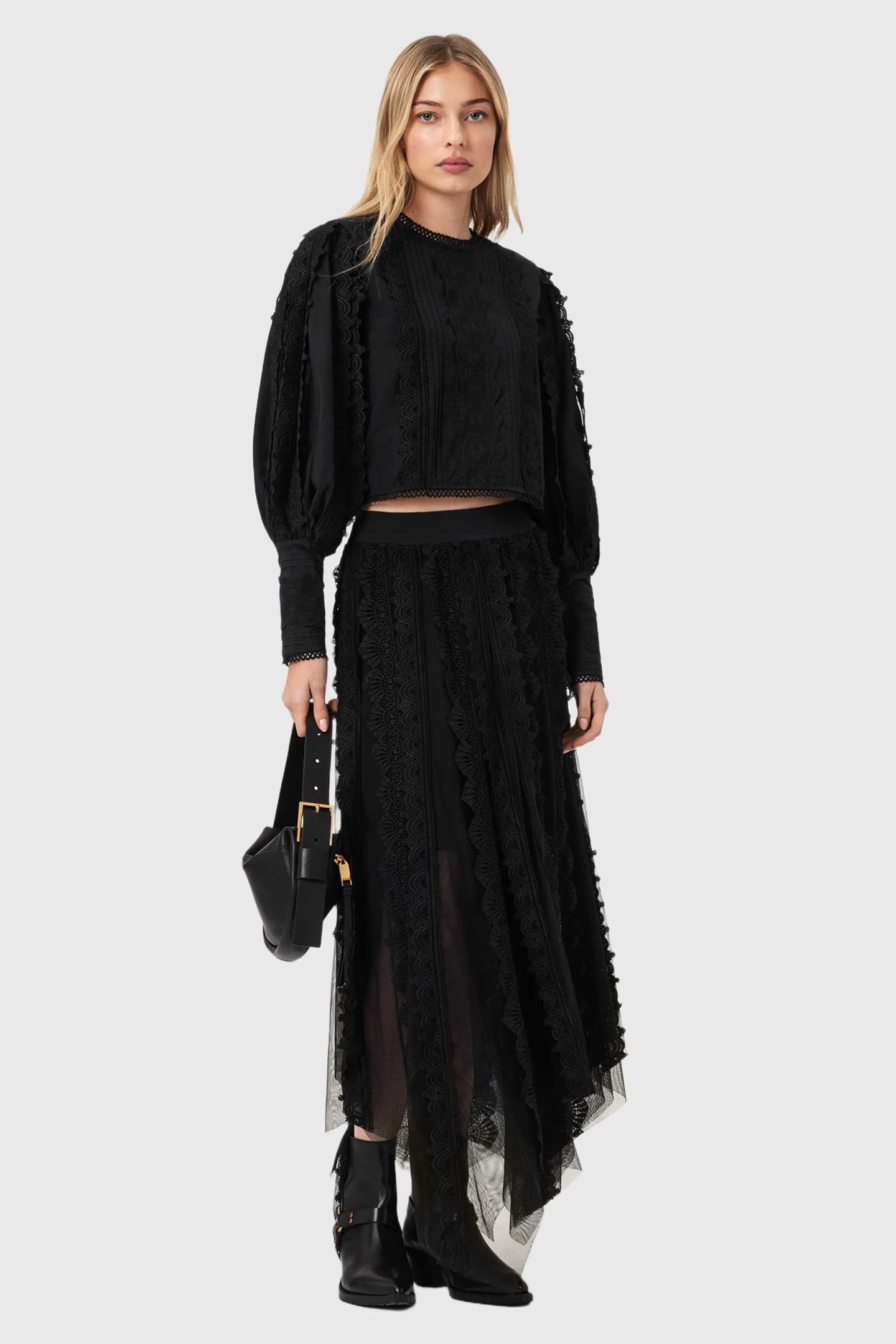 HART EMB TOP BLACK 1