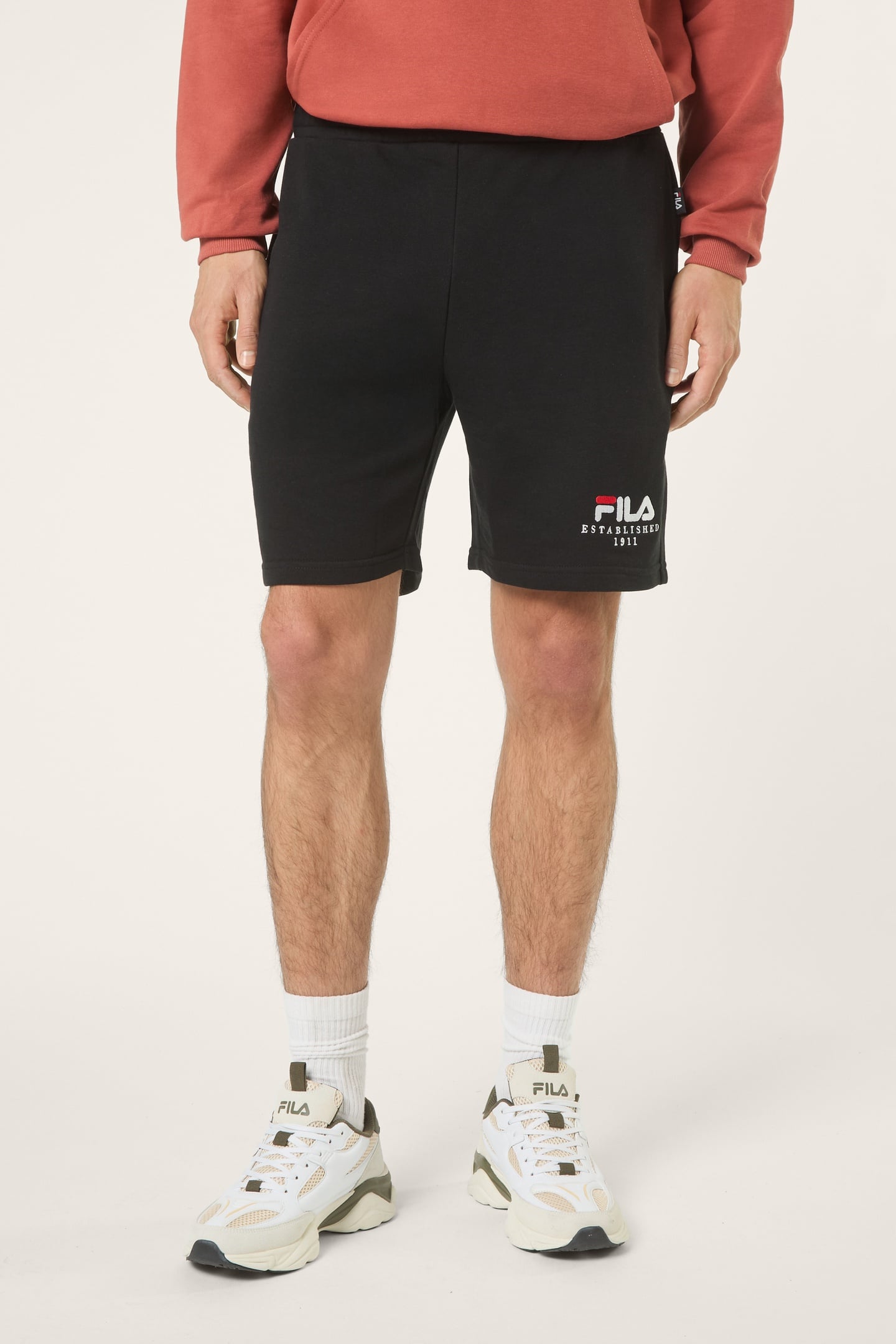 VALSERA REGULAR LOGO SWEAT SHORTS BLACK 1