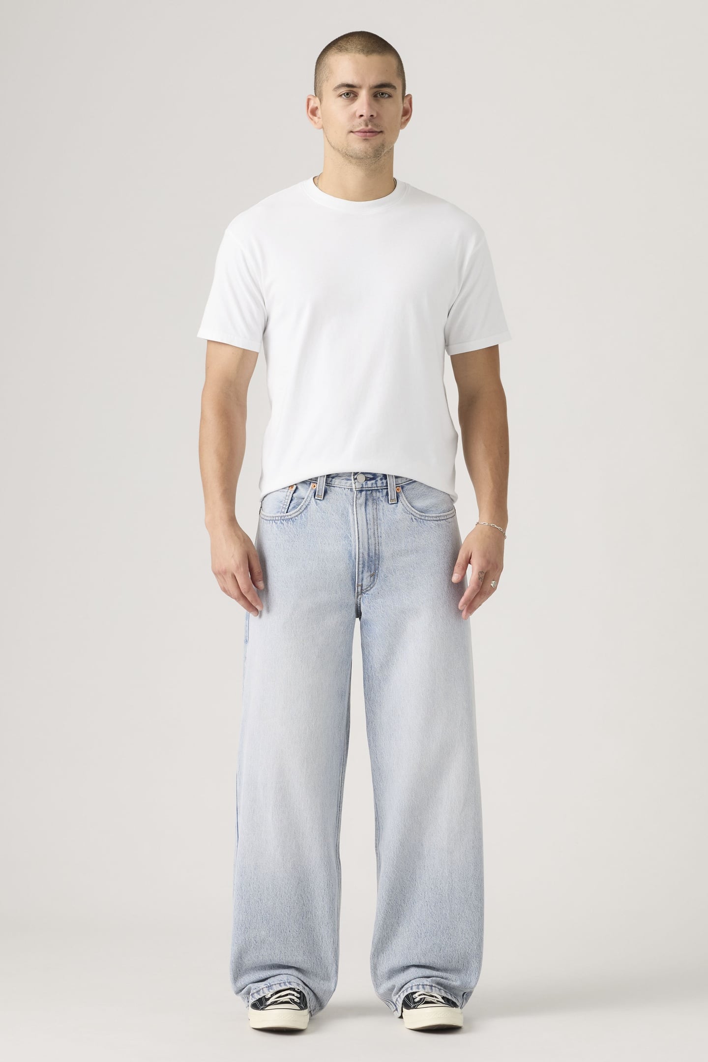 EXTRA BAGGY JEANS 1