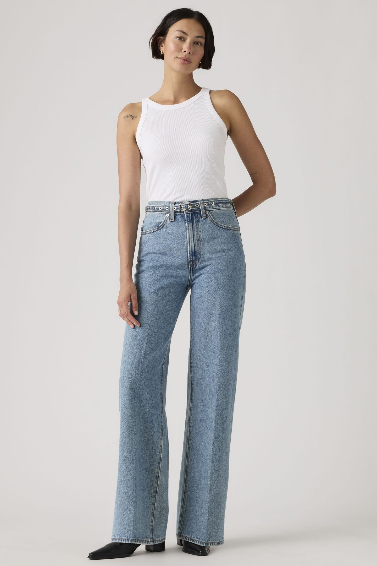 RIBCAGE WIDE LEG BELTED JEANS 1