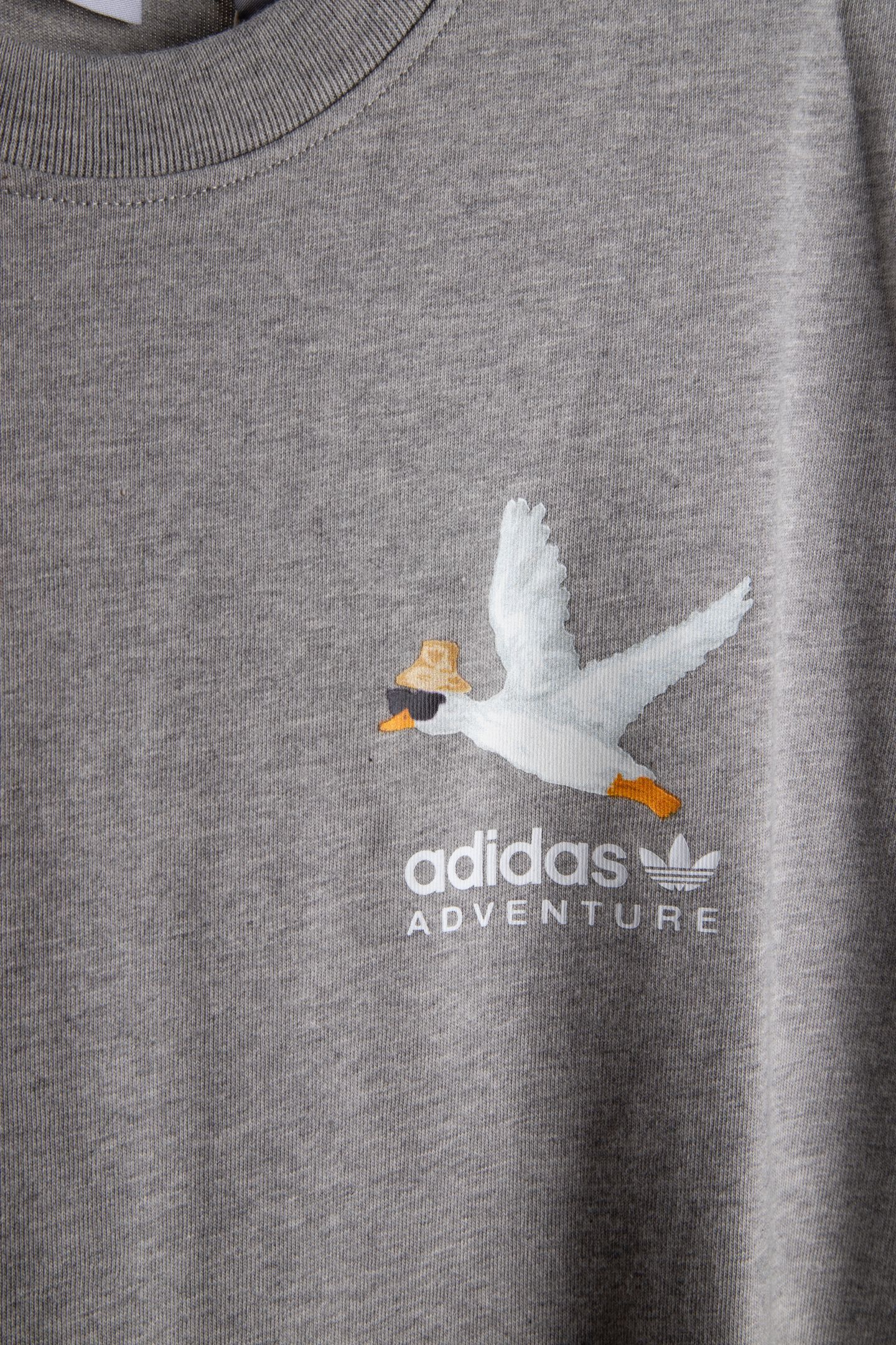 ORIGINALS UNISEX ADIDAS ADVENTURE GRAPHIC DUCKIES T-SHIRT 6