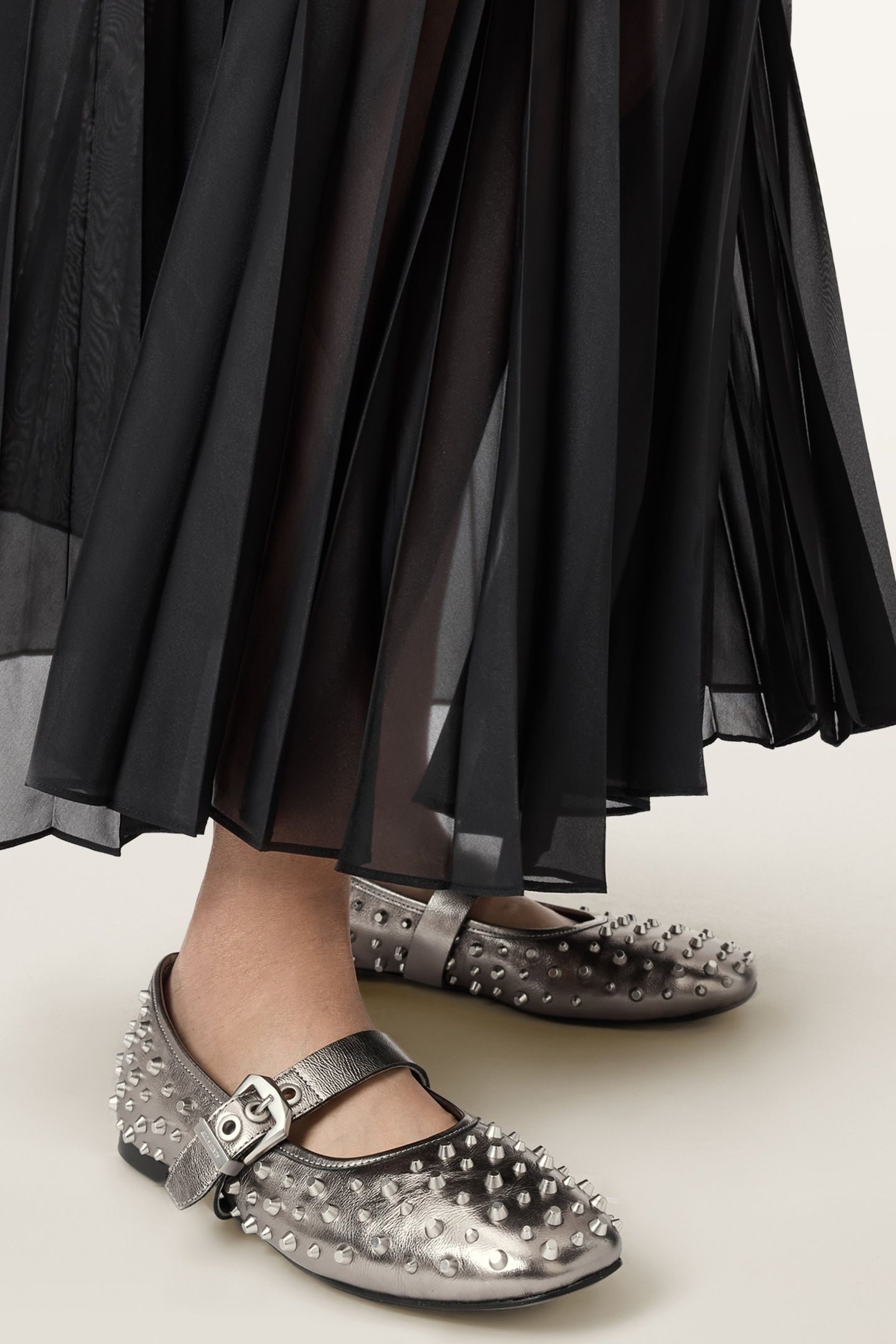 HOLLY STUD SHOE MET GUNMETAL GREY 5