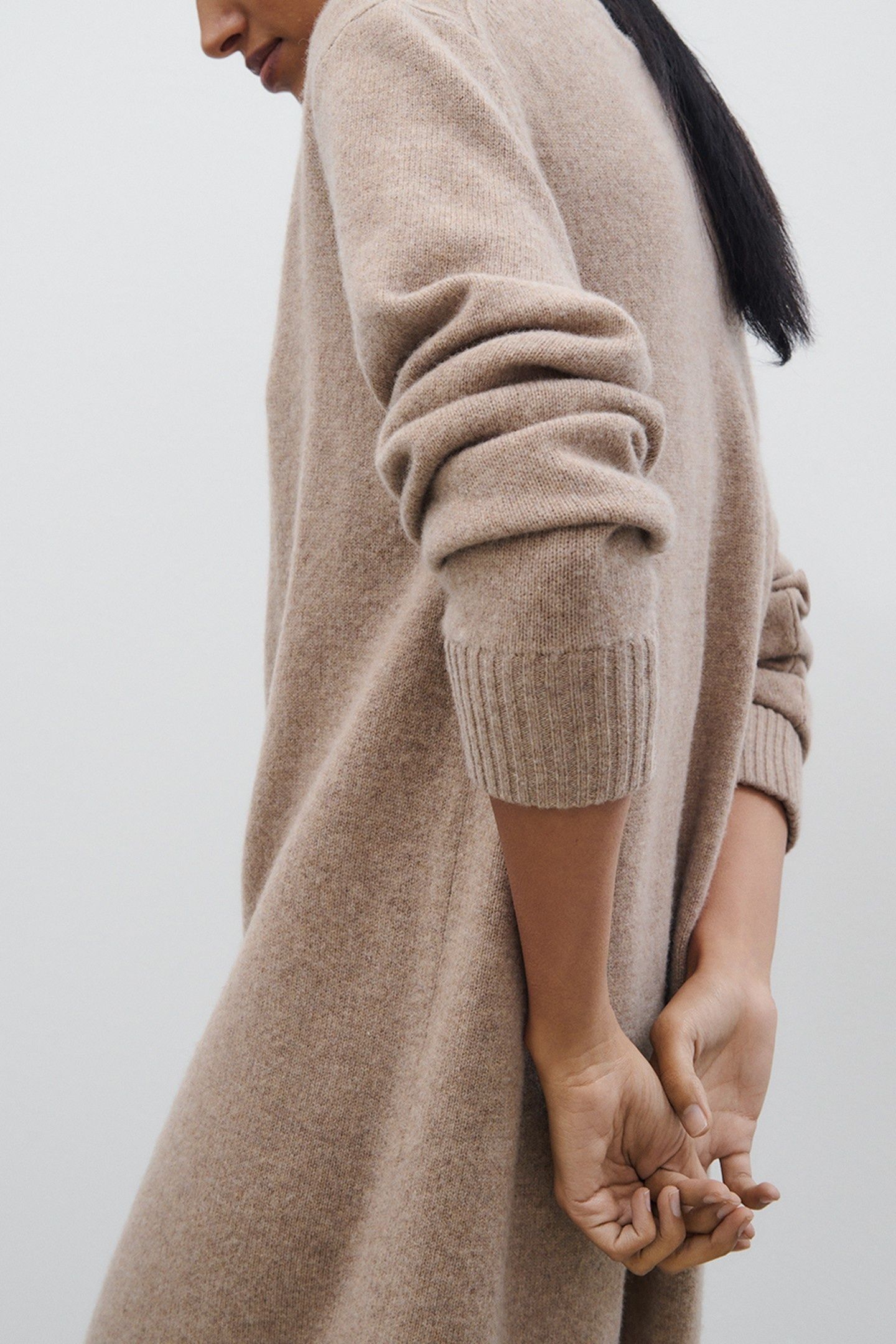 V-NECK DRESS DARK CHINO BEIGE 7