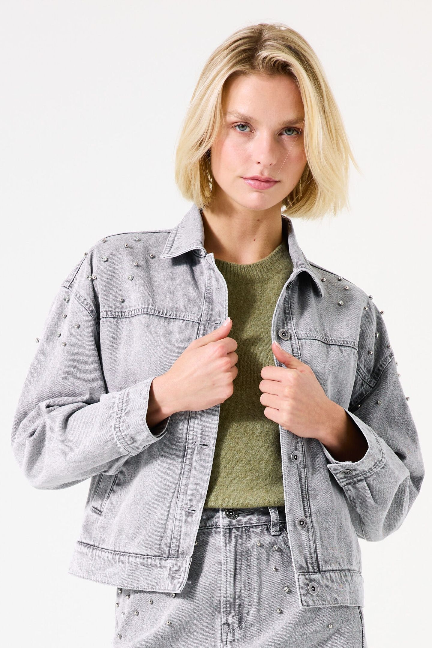 LADIES JACKET LIGHT USED 1