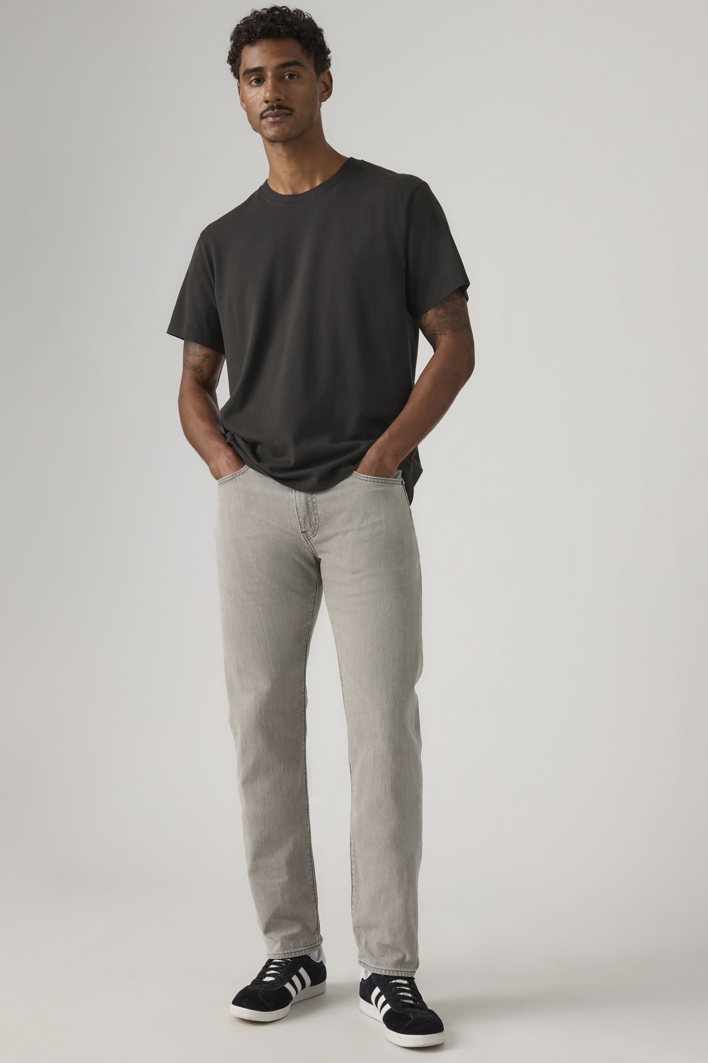 502™ TAPER LIGHTWEIGHT JEANS 2
