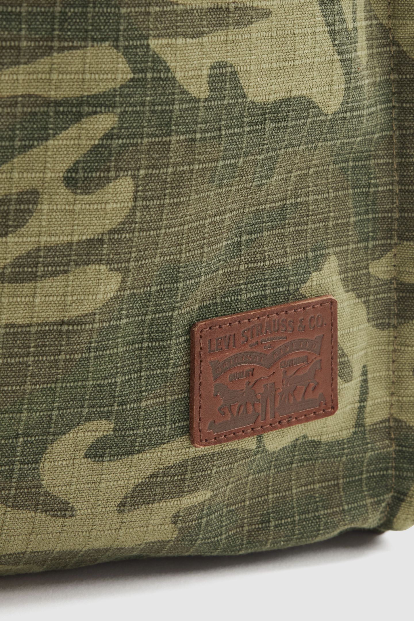 LEVI'S® HERITAGE TOTE BAG 4