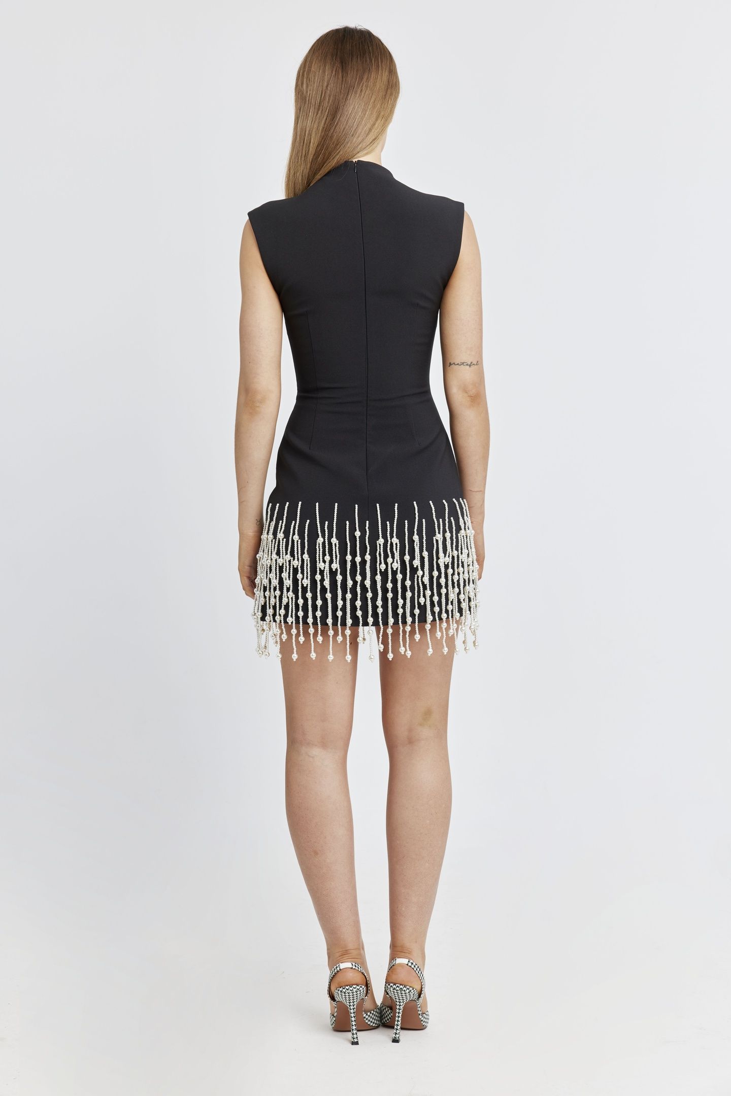 SLEEVELESS PEARL DROP DRESS BLACK 2