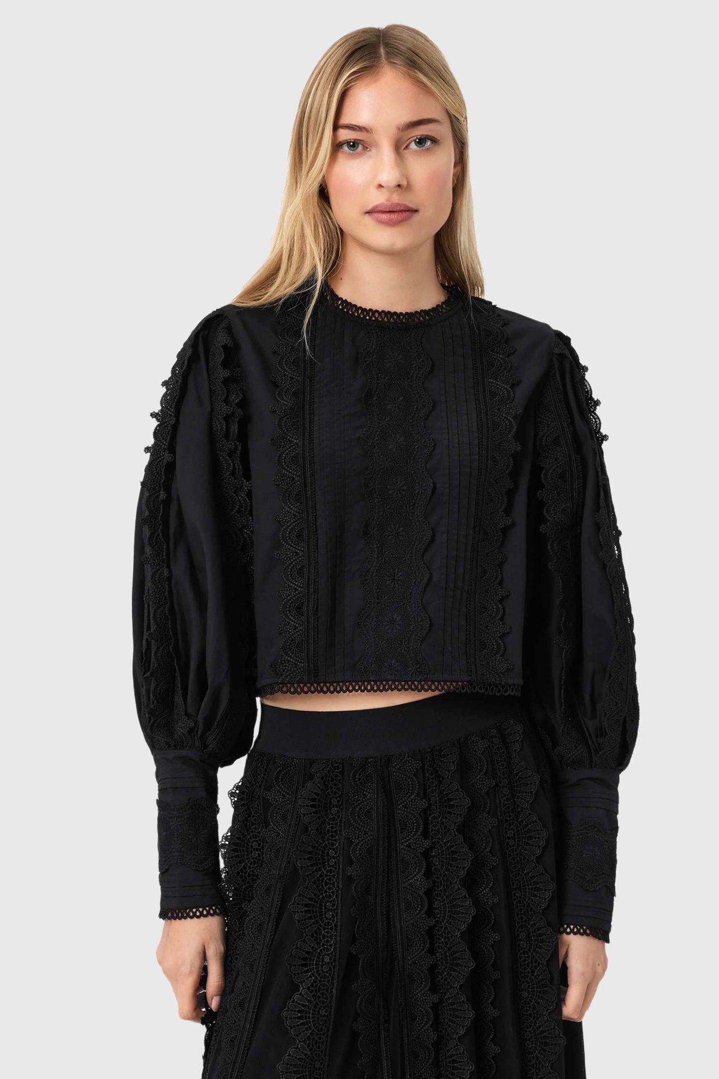 HART EMB TOP BLACK 3
