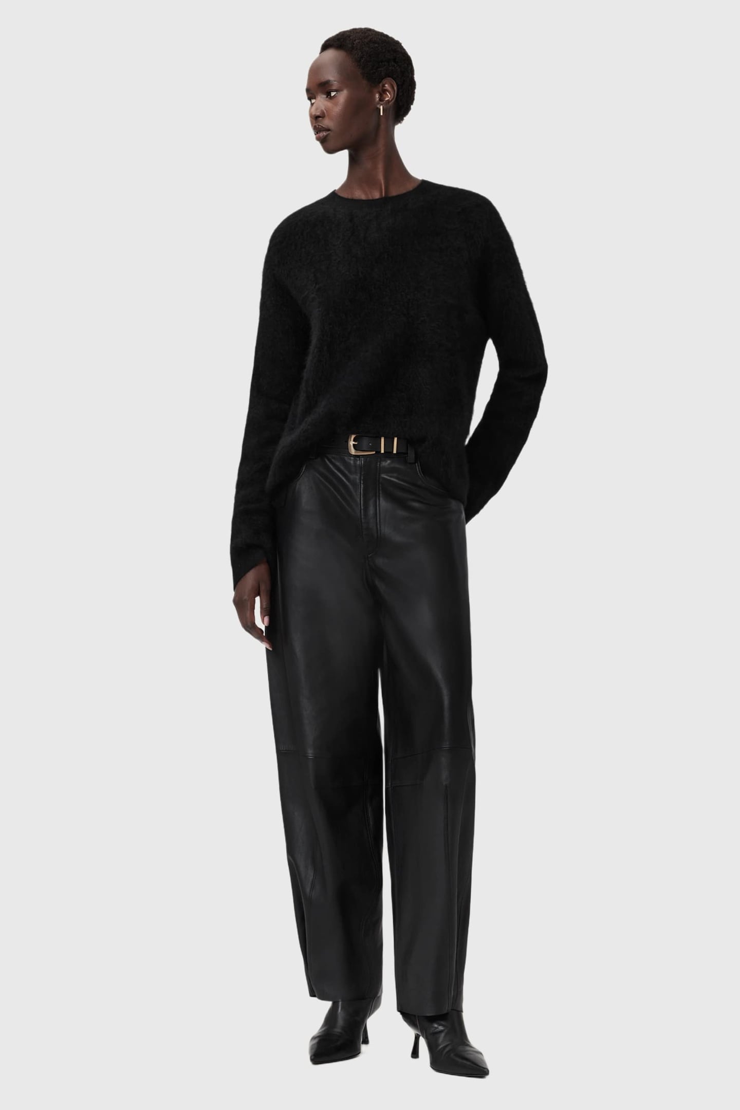 REBEL CREW NECK BLACK 1