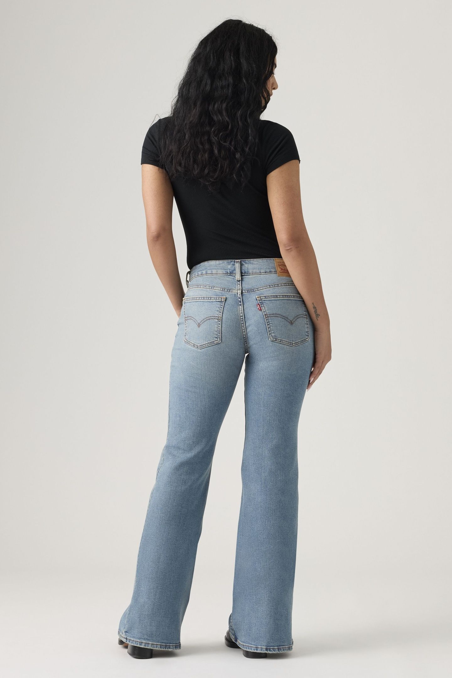 SUPERLOW FLARE JEANS 3