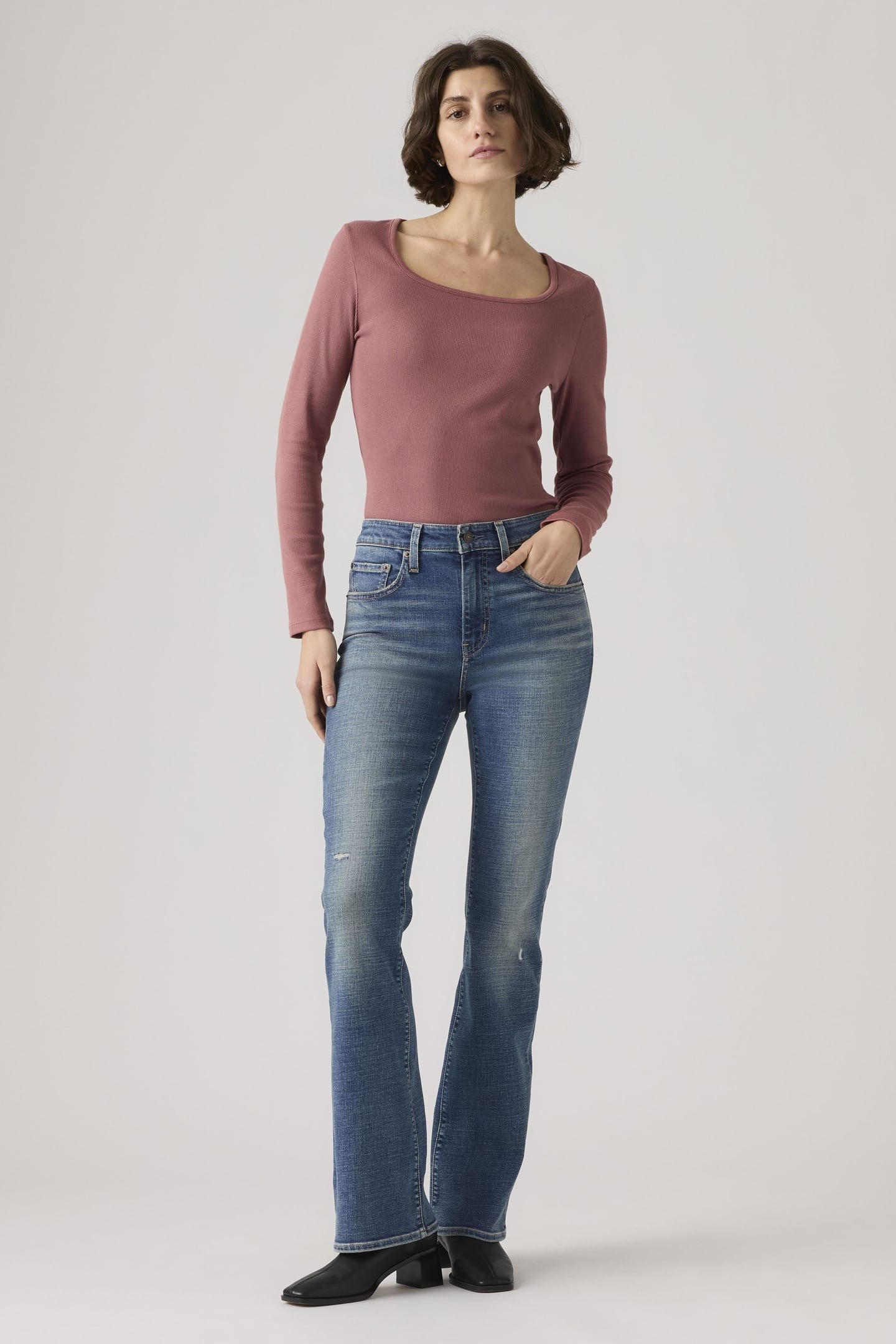 725™ HIGH RISE BOOTCUT JEANS 1