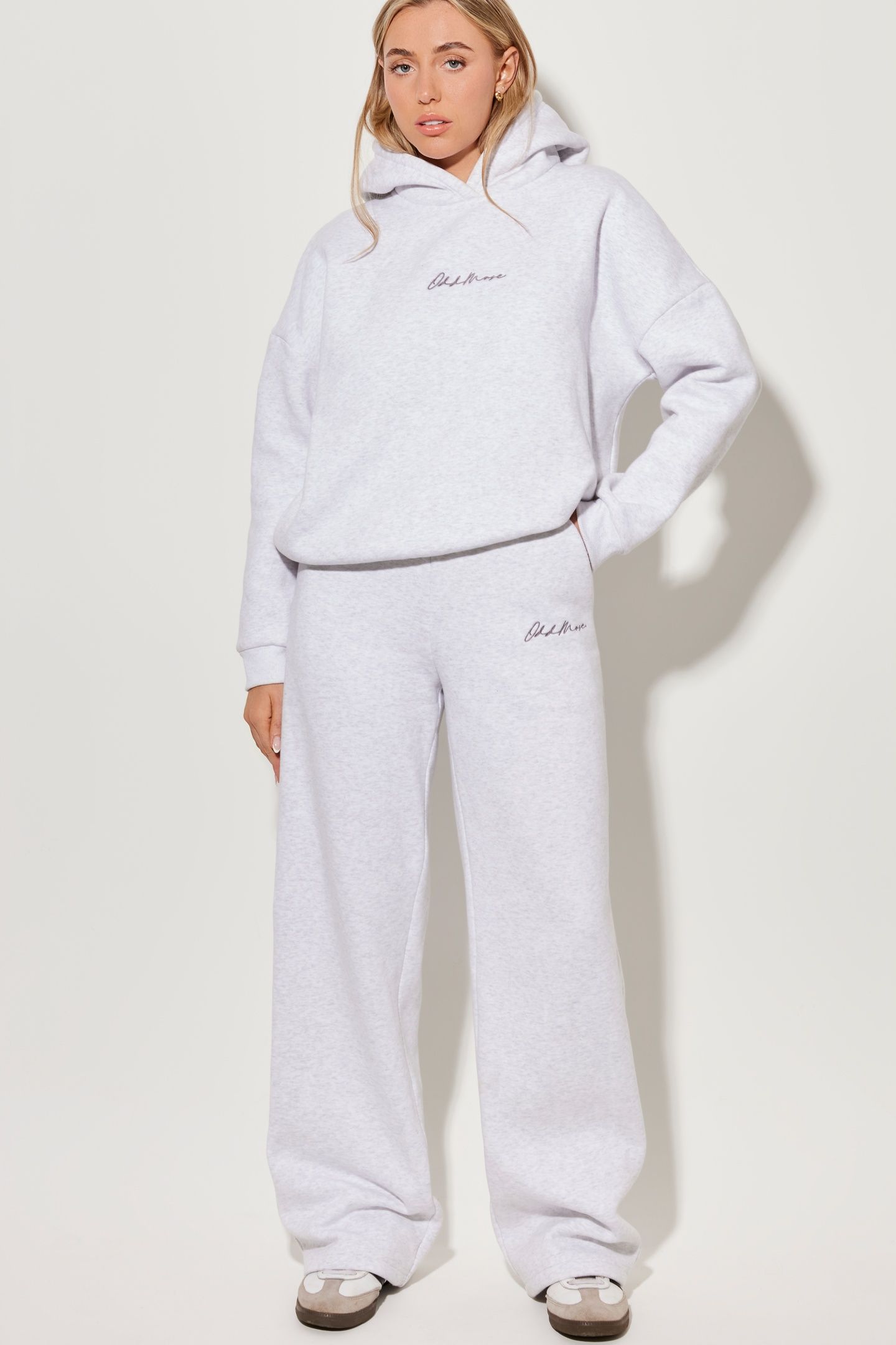 HOODIE GREY 4