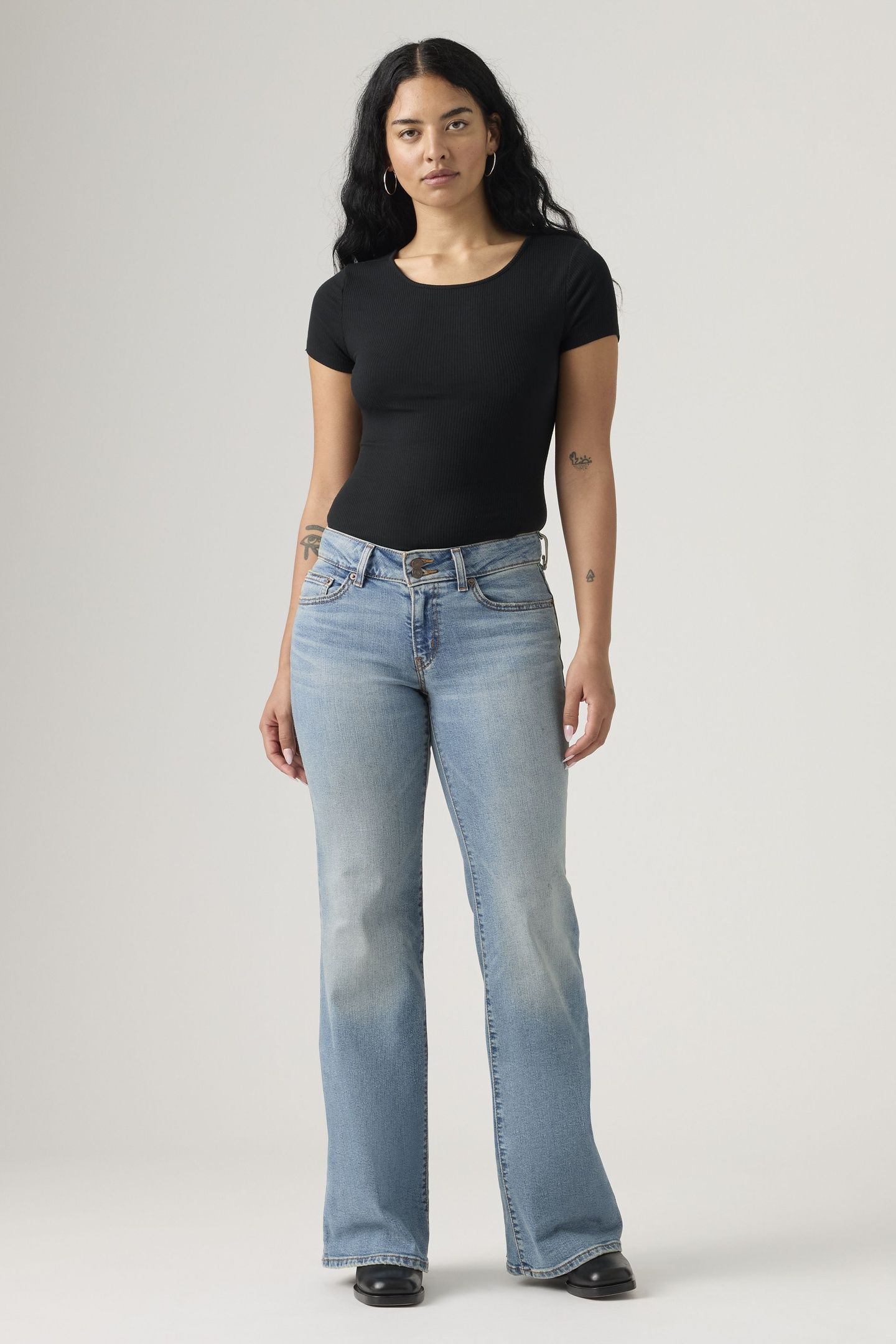 SUPERLOW FLARE JEANS 2