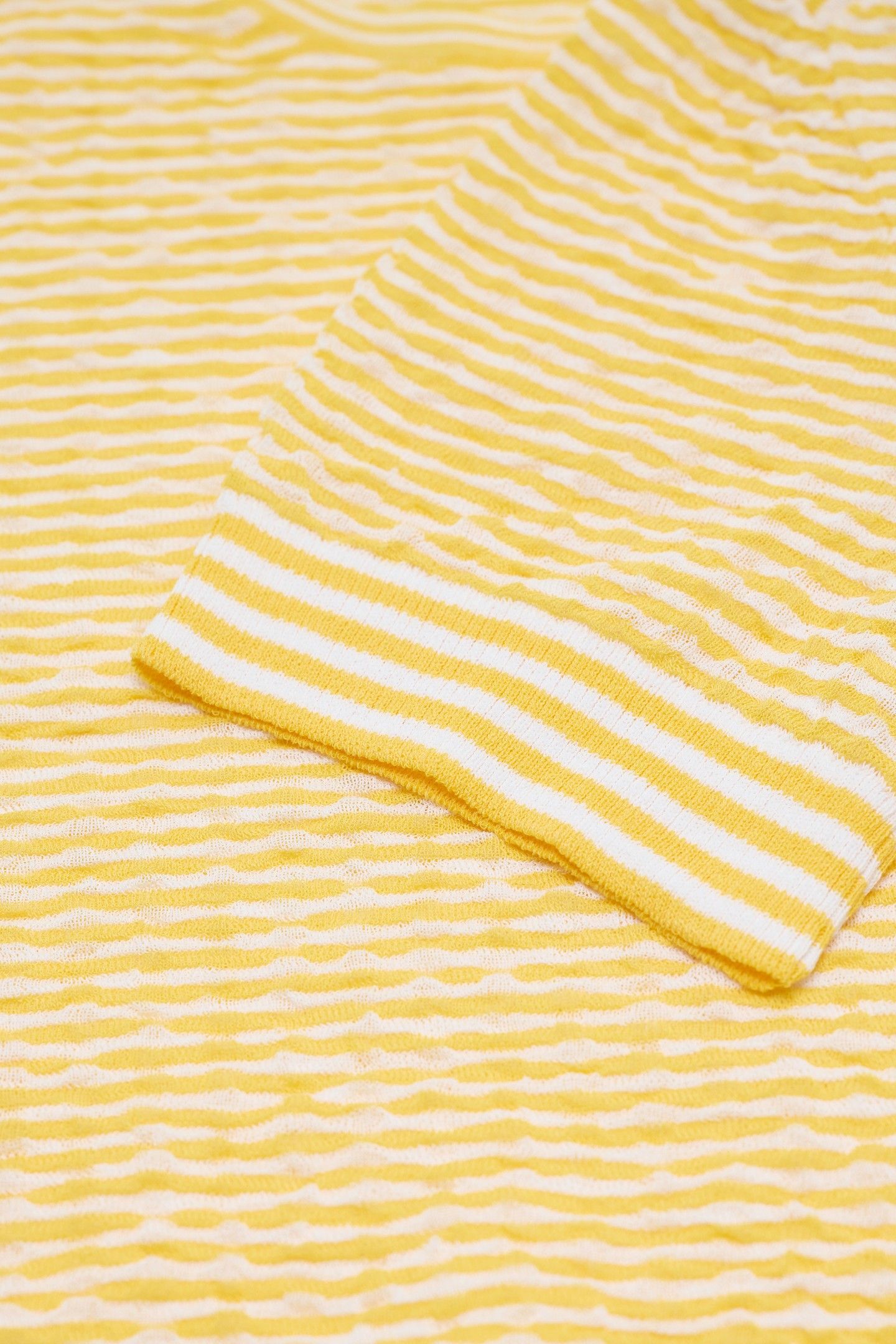 CREW NECK SHORT SLEEVE MANGO YELLOW 5