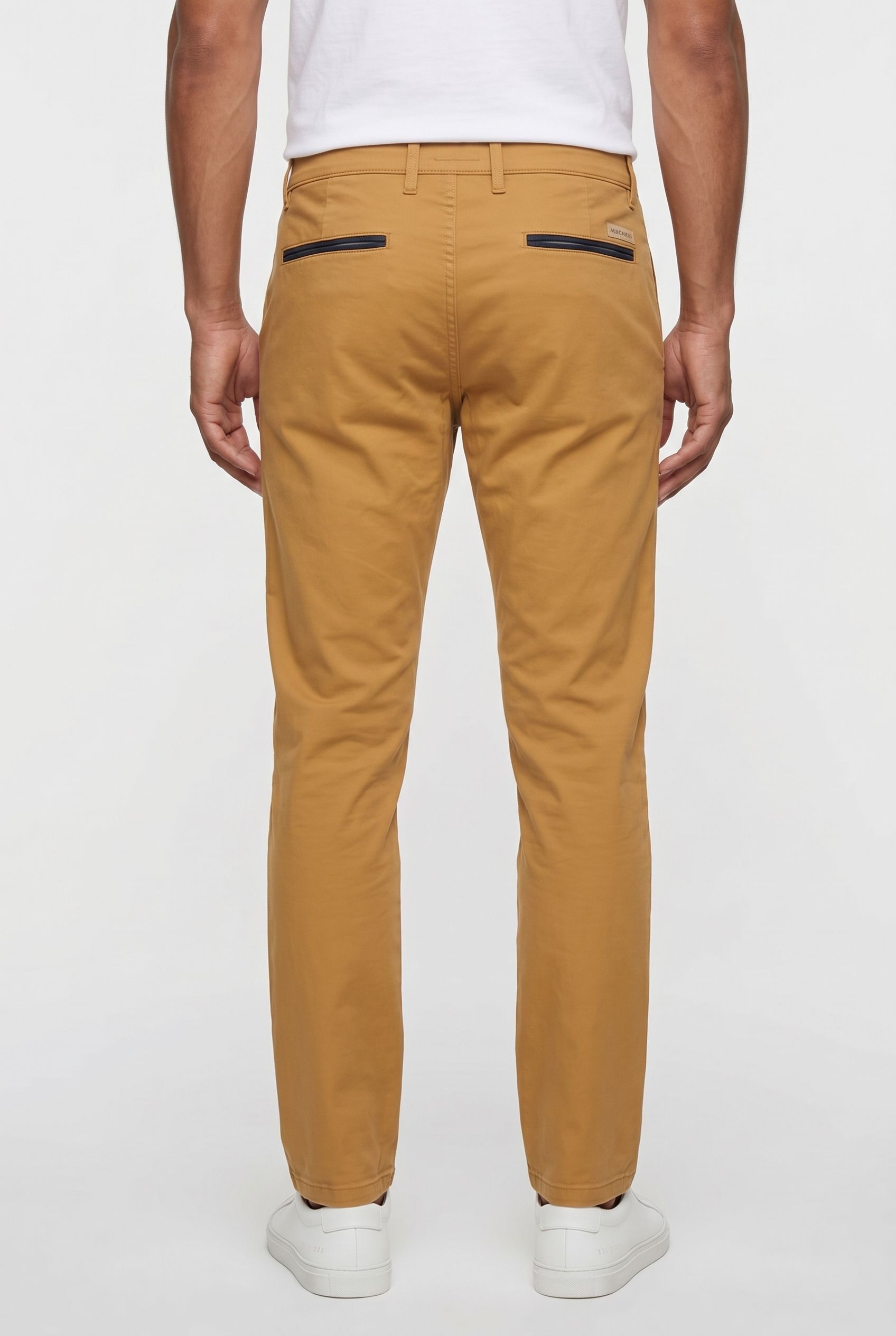 BENNY-3-417861 OCHER 2