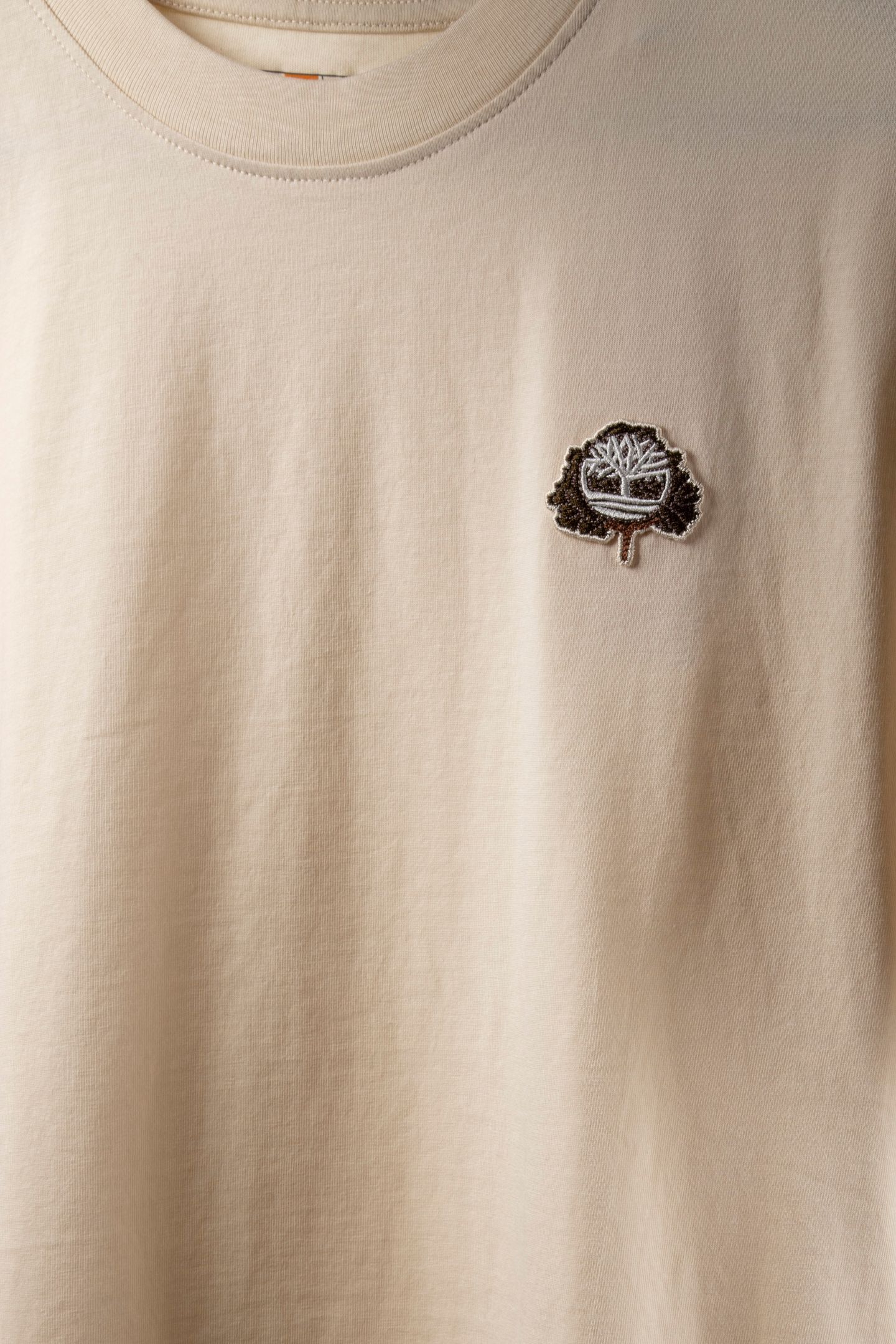 TREE LOGO PATCH TEE ANGORA 4