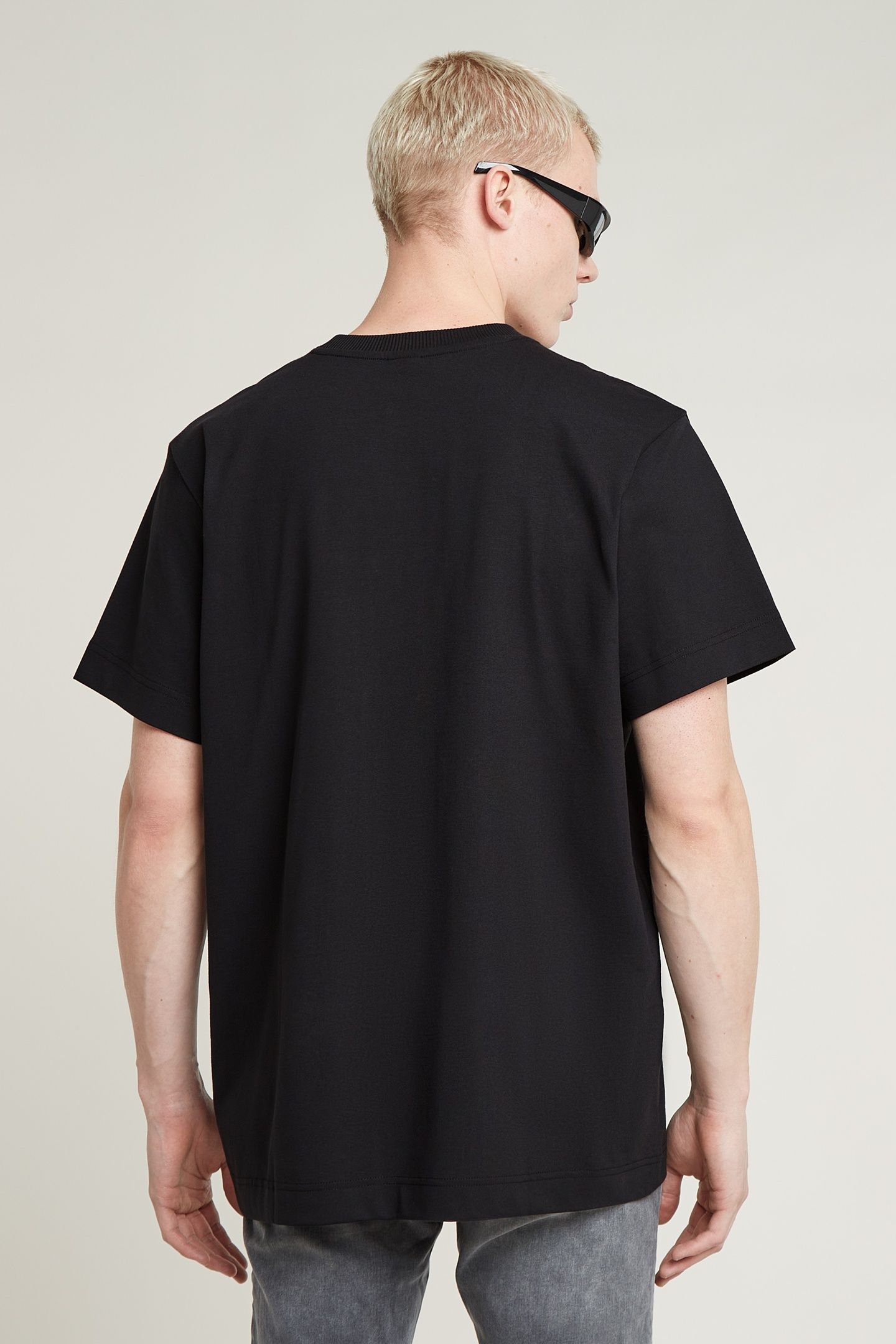 ESSENTIAL LOOSE R T BLACK 3