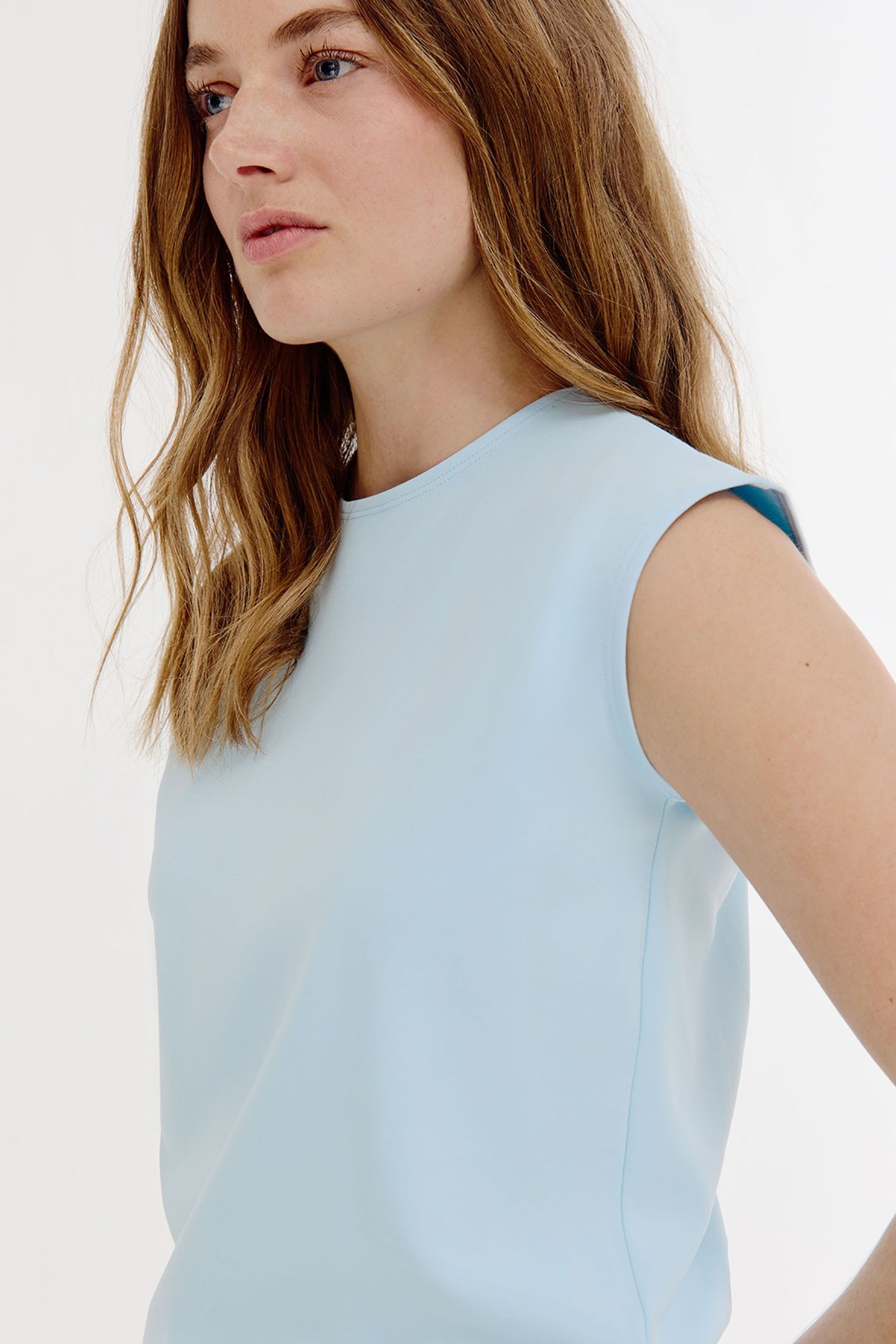 BASTIAAN T-SHIRT LIGHT BLUE 5