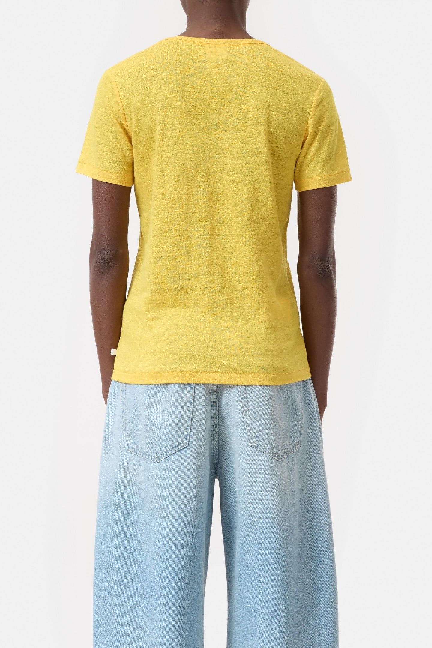 V-NECK MANGO YELLOW 3