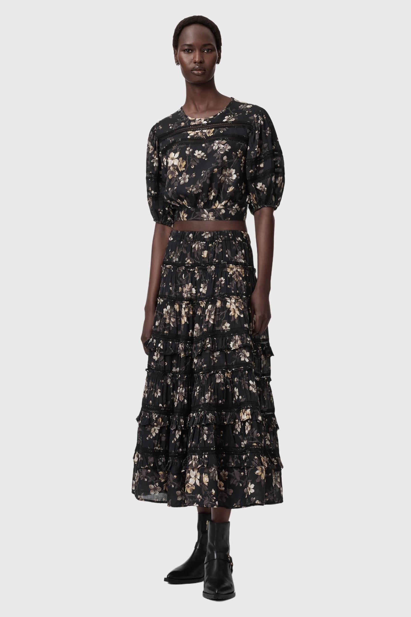 PEONY TOP VINE BLACK 1