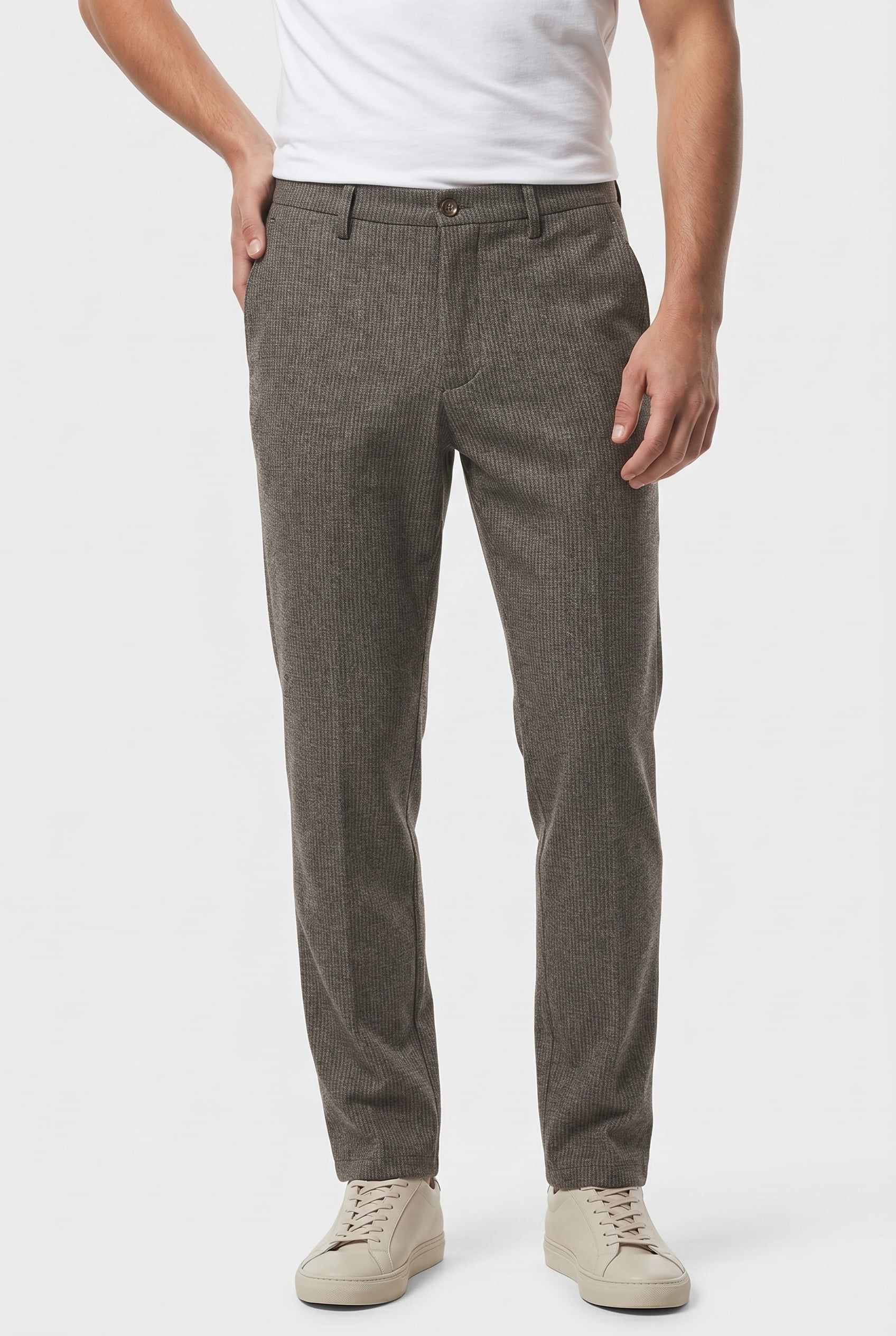 SAVAGE-2-120221 BROWN 1