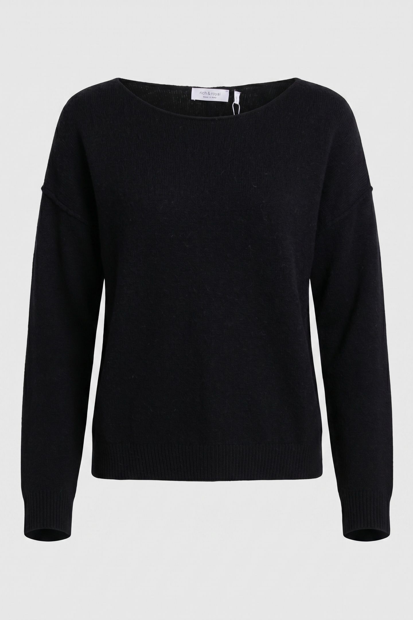 CREW-NECK OUTSIDE SEAMS BLACK 4