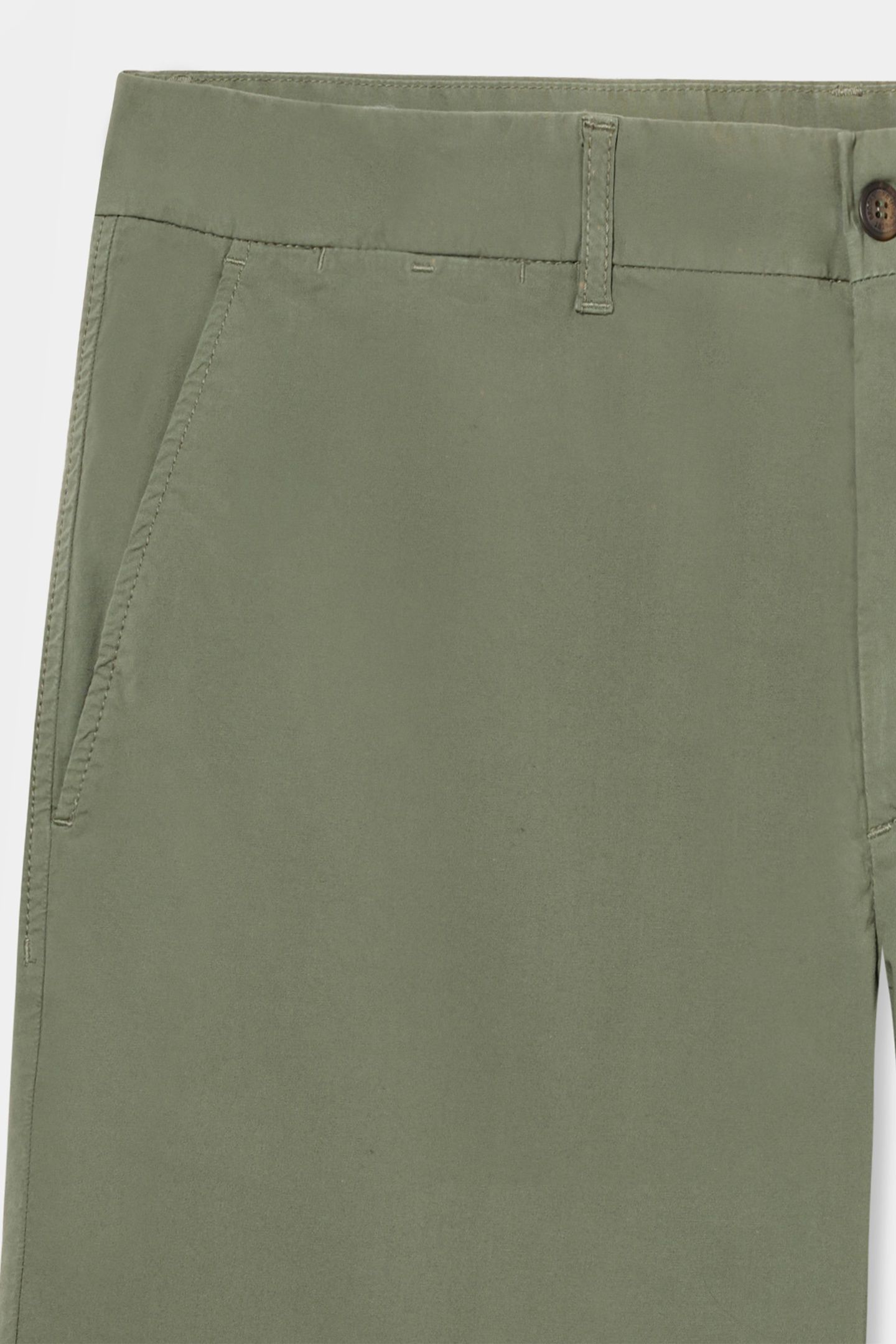 BERMUDA CLASSIC COTTON MILITARY GREEN 5